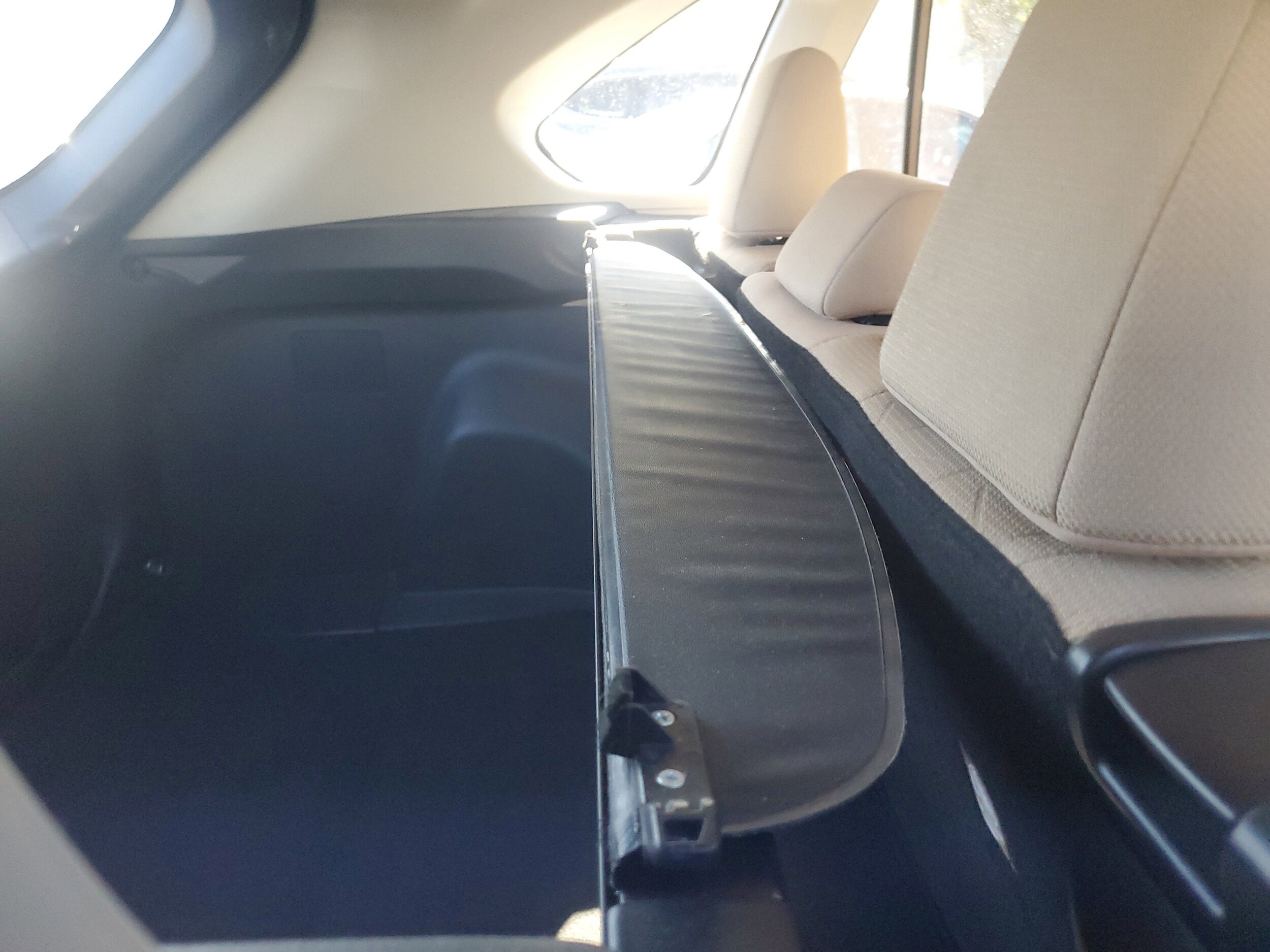 2022 Toyota RAV4 XLE photo 4