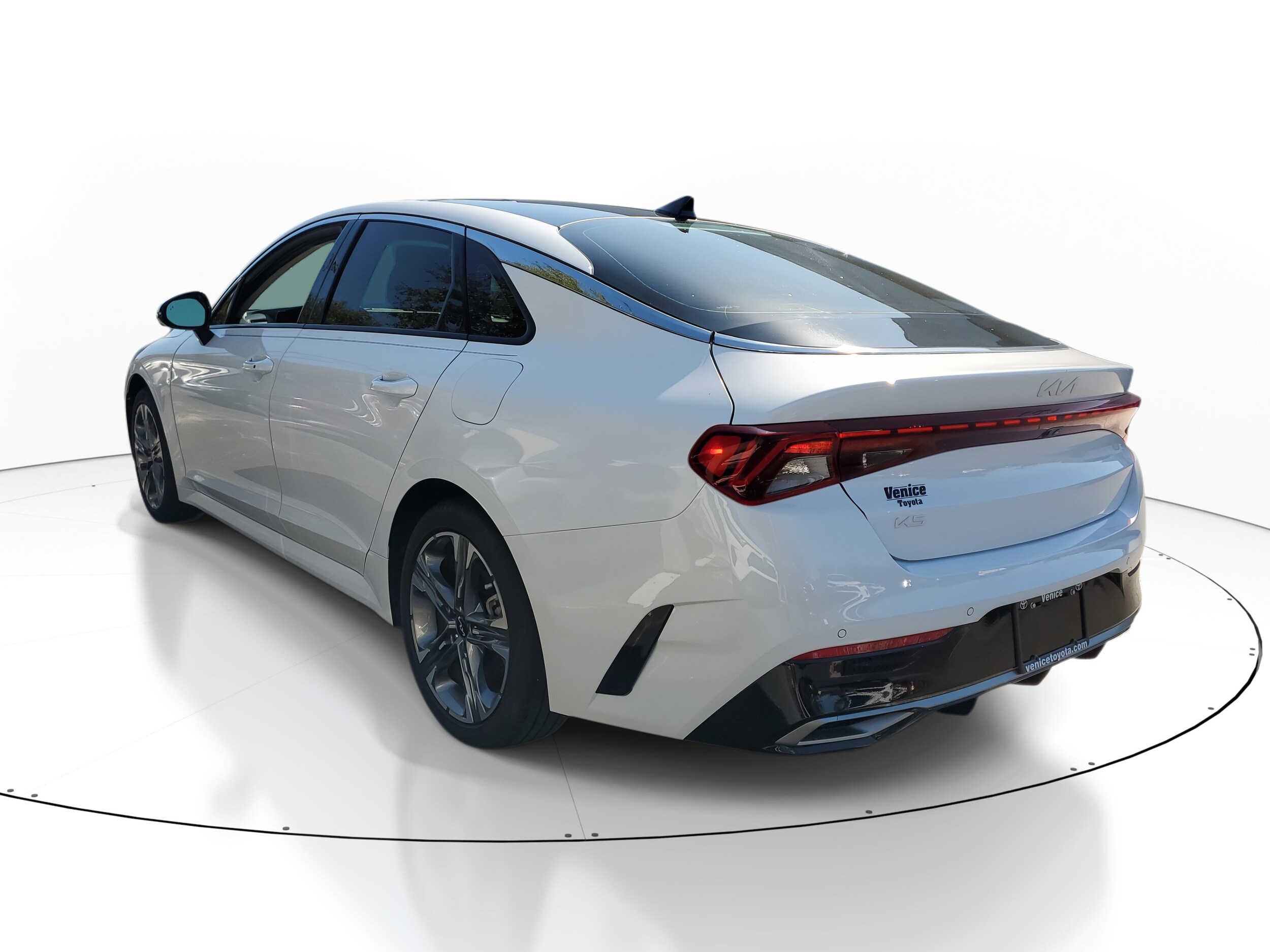 2024 Kia K5 EX photo 3