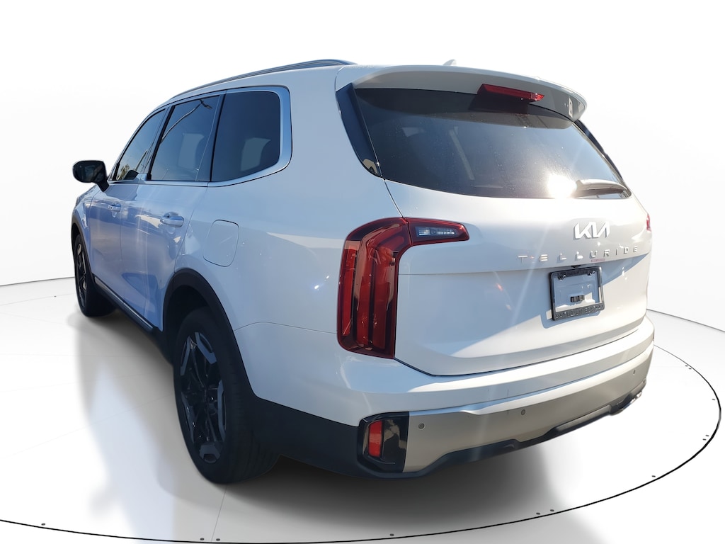 Used 2024 Kia Telluride S SUV