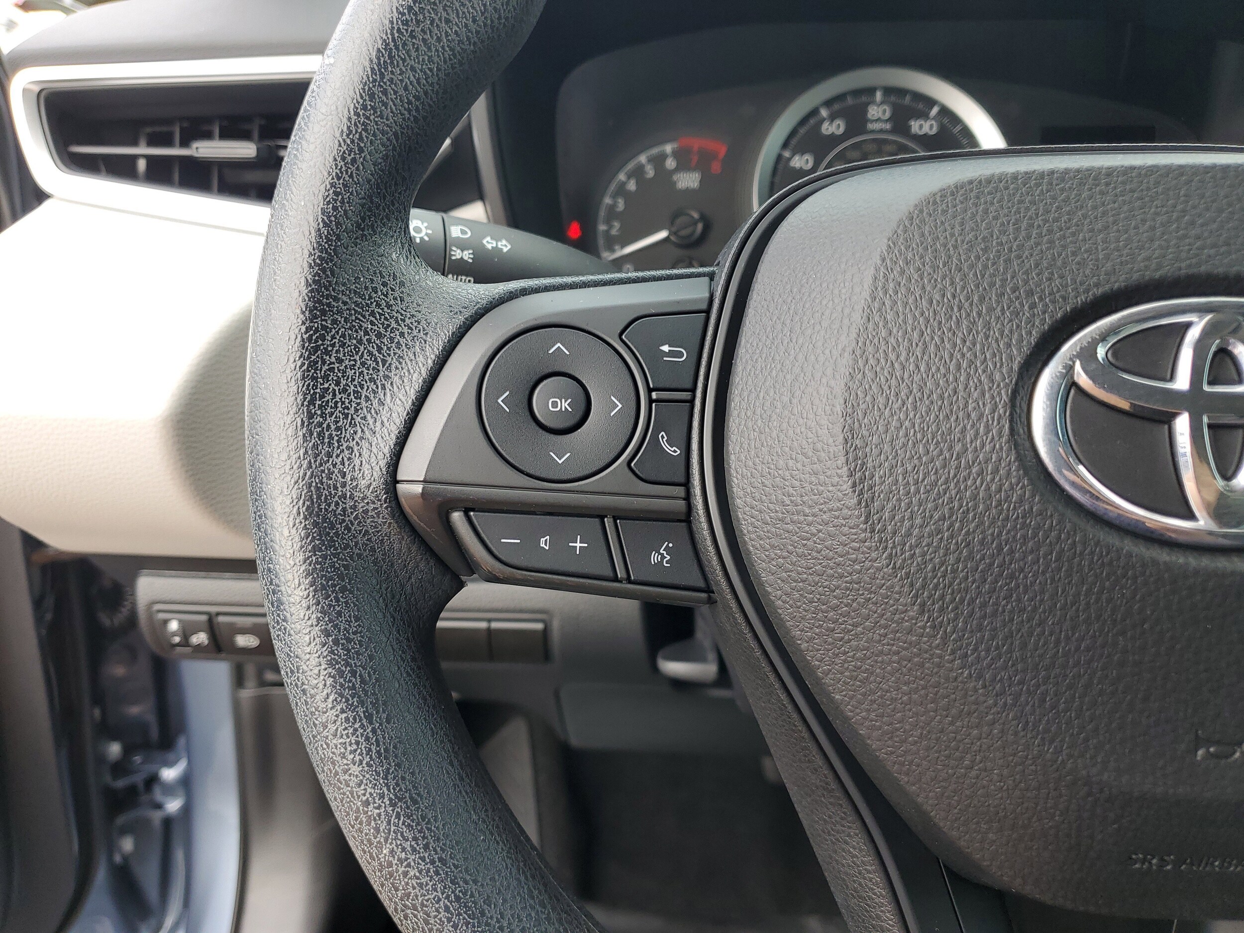 2022 Toyota Corolla LE - Photo 20