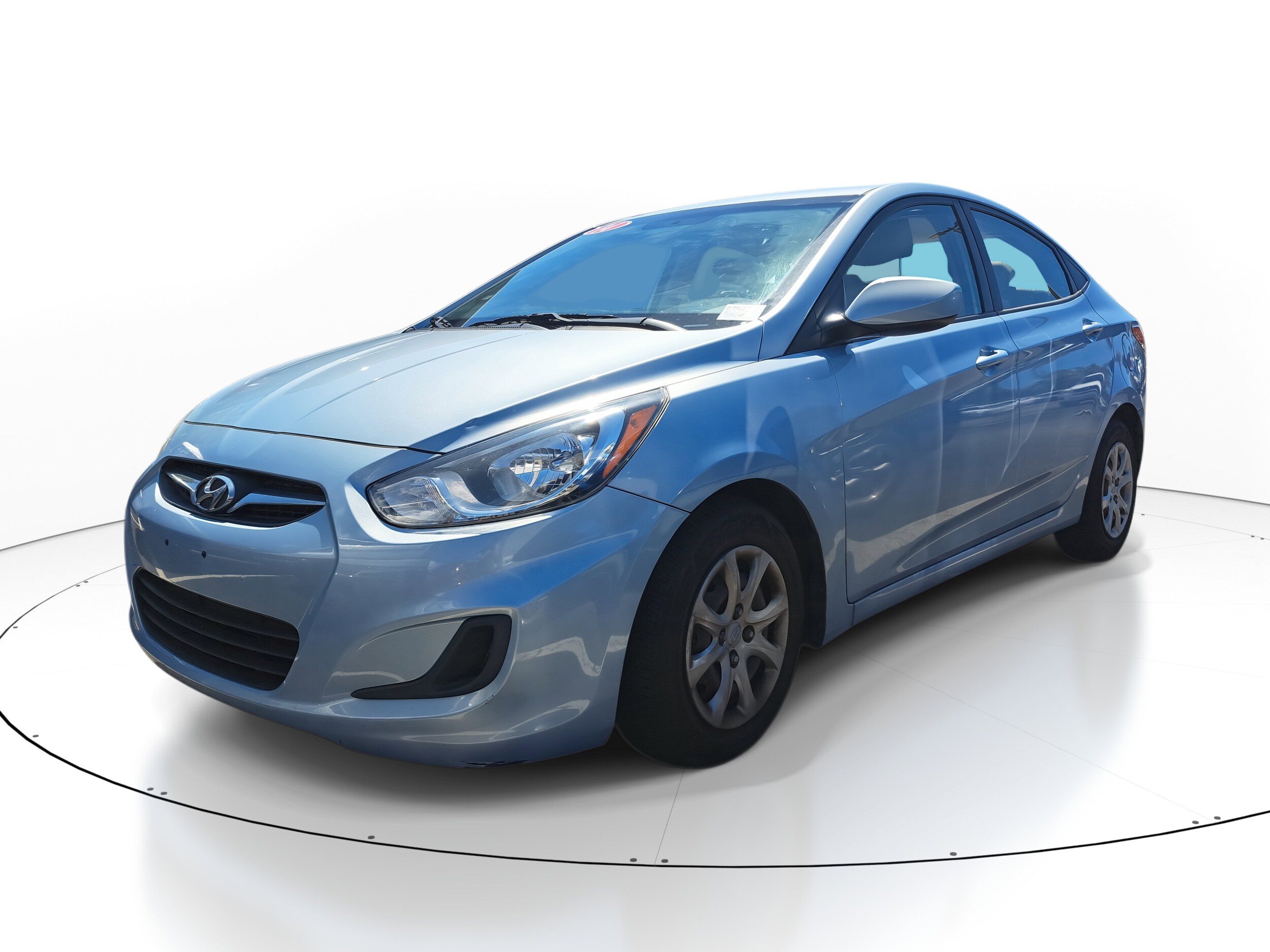 2014 Hyundai Accent GLS photo 2