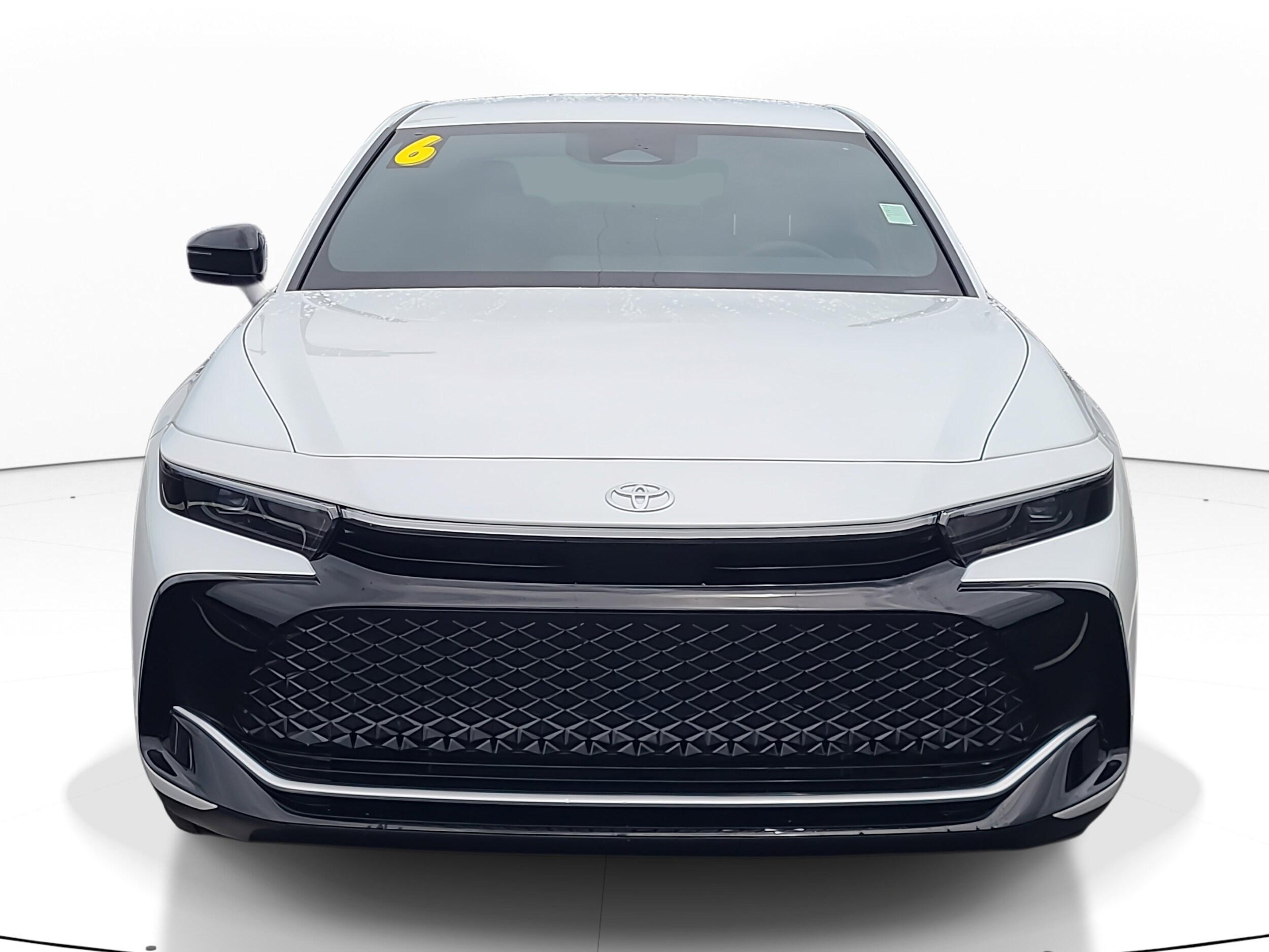 2026 Toyota Crown XLE photo 2