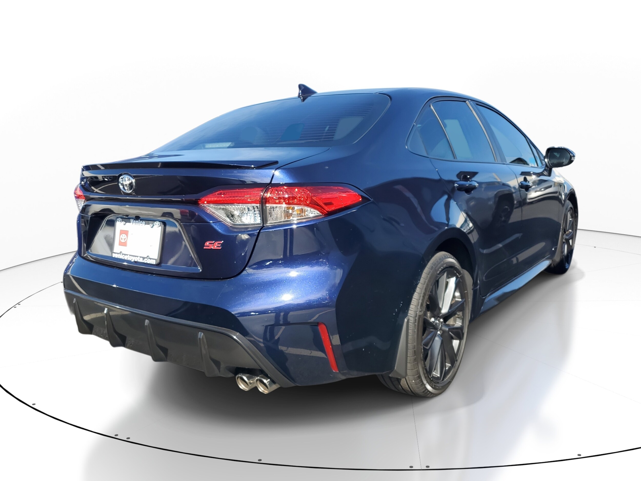 2025 Toyota Corolla SE photo 3