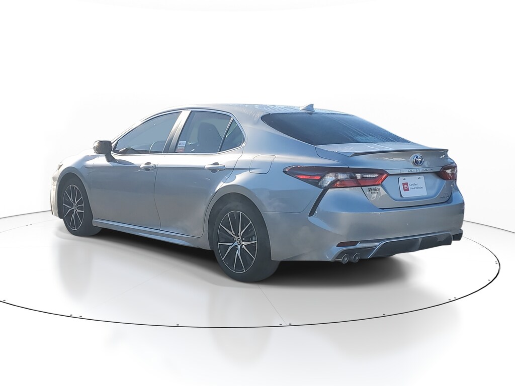 Certified 2022 Toyota Camry Hybrid SE Sedan