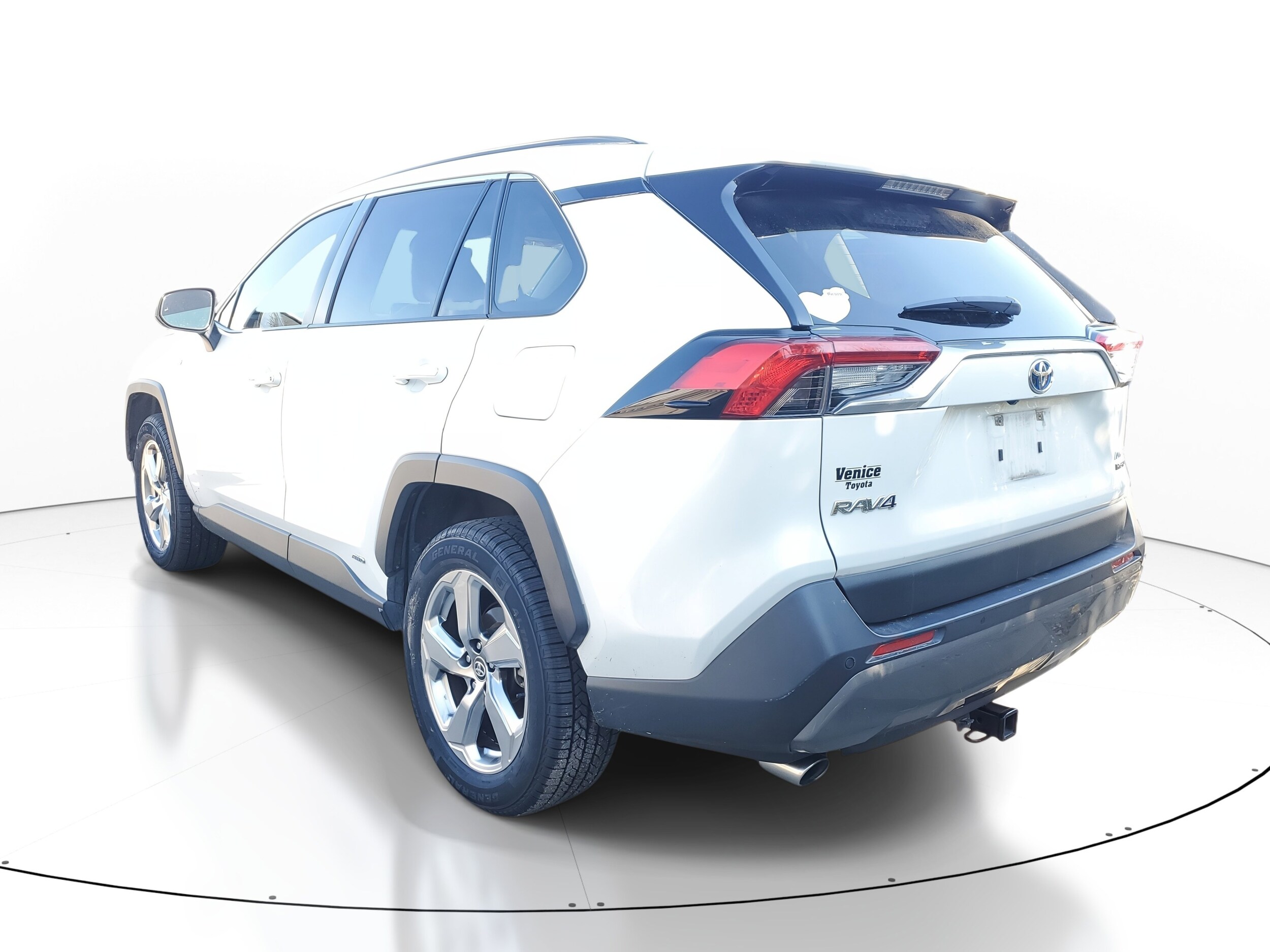 2020 Toyota RAV4 Hybrid Limited photo 3