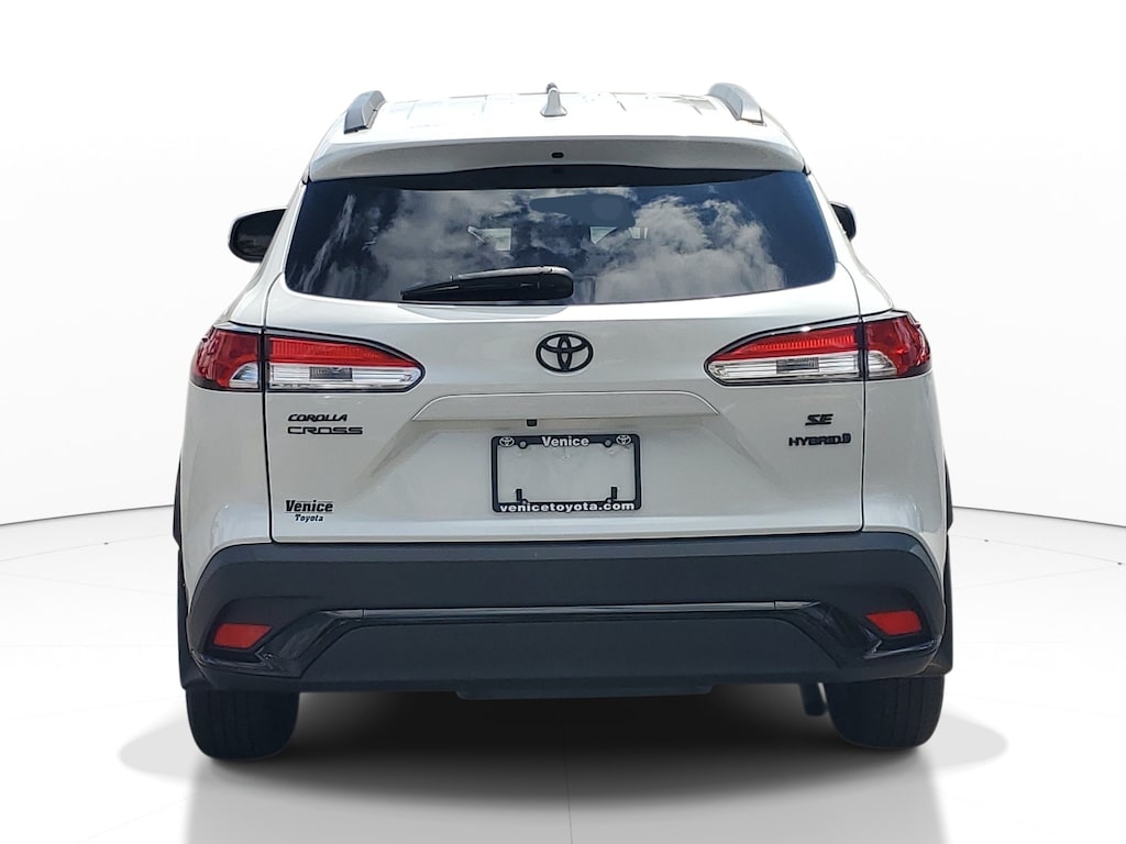Used 2024 Toyota Corolla Cross Hybrid SE SUV