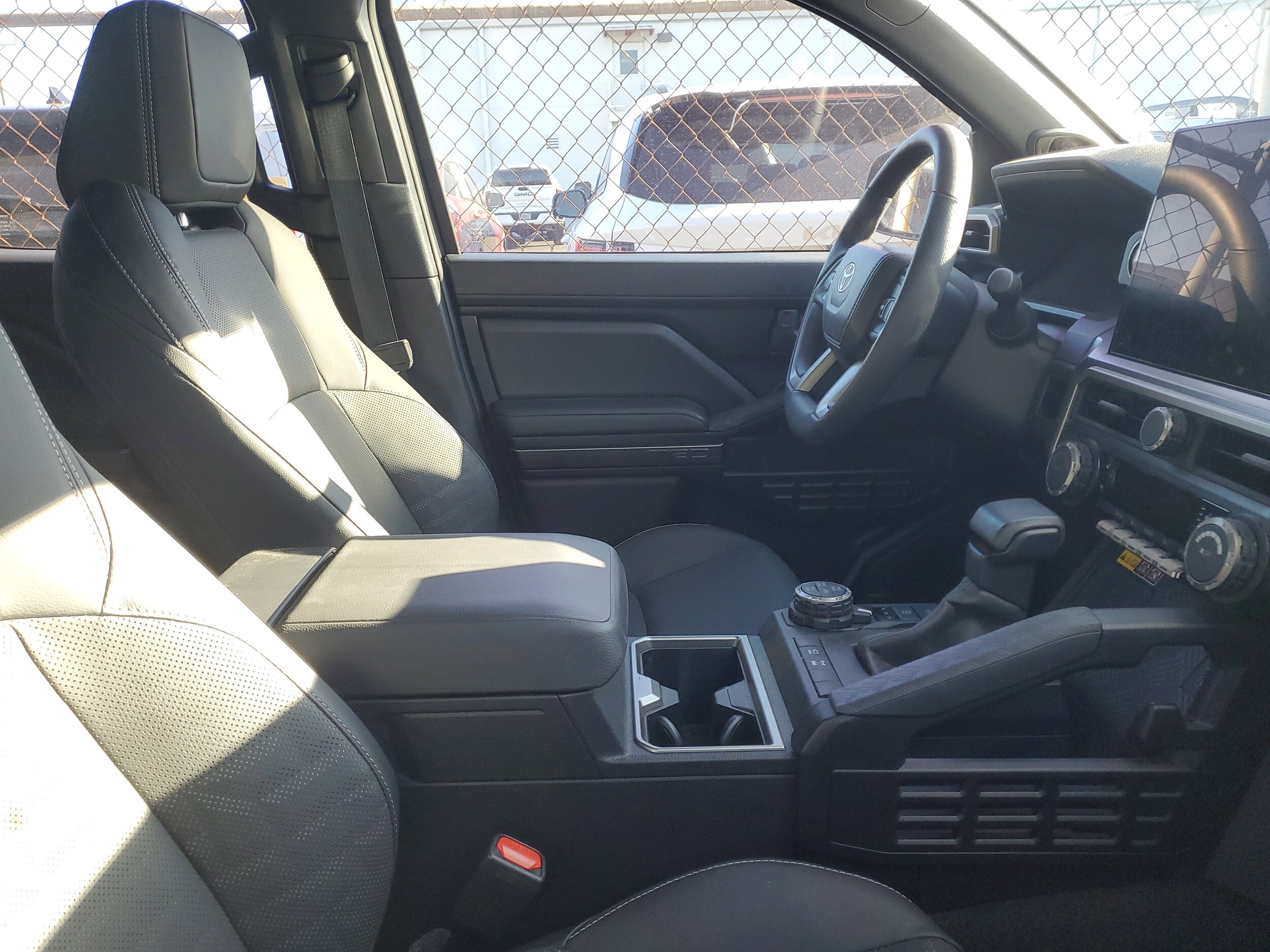 2025 Toyota 4Runner TRD Premium photo 2