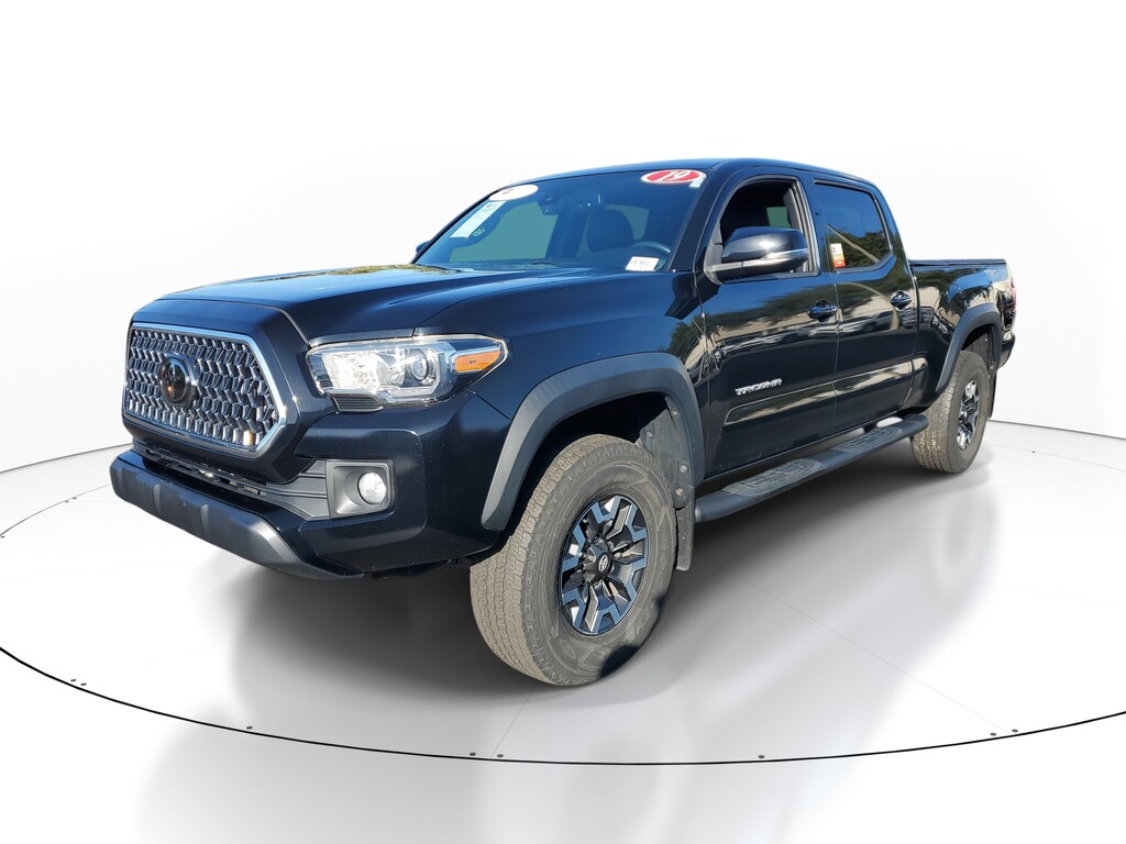 2019 Toyota Tacoma TRD V6 photo 2