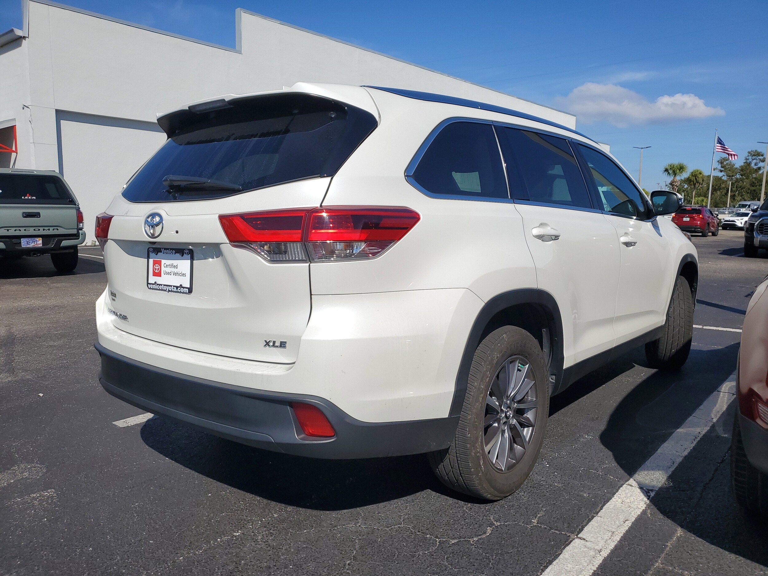 2019 Toyota Highlander XLE photo 4