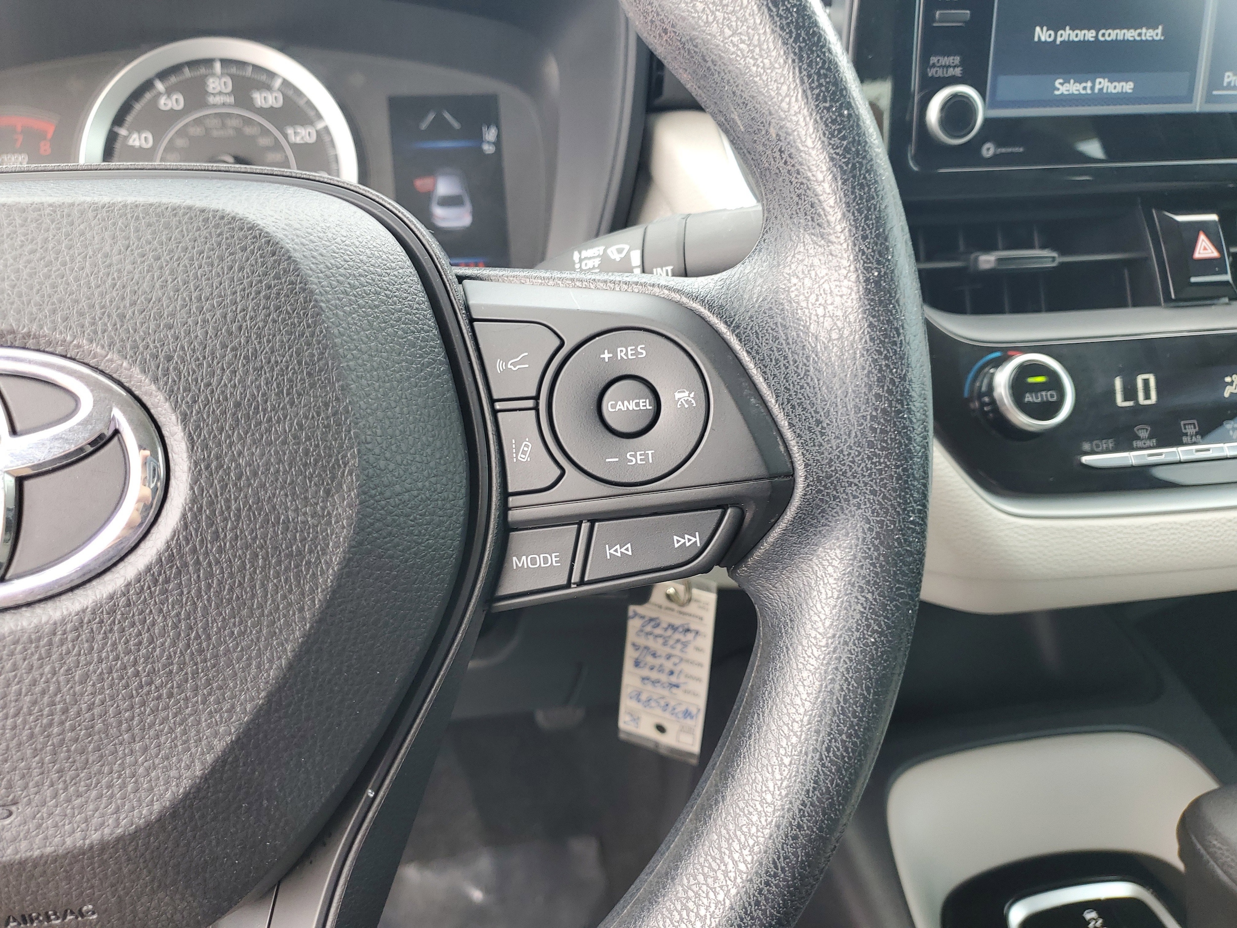 2022 Toyota Corolla LE - Photo 19