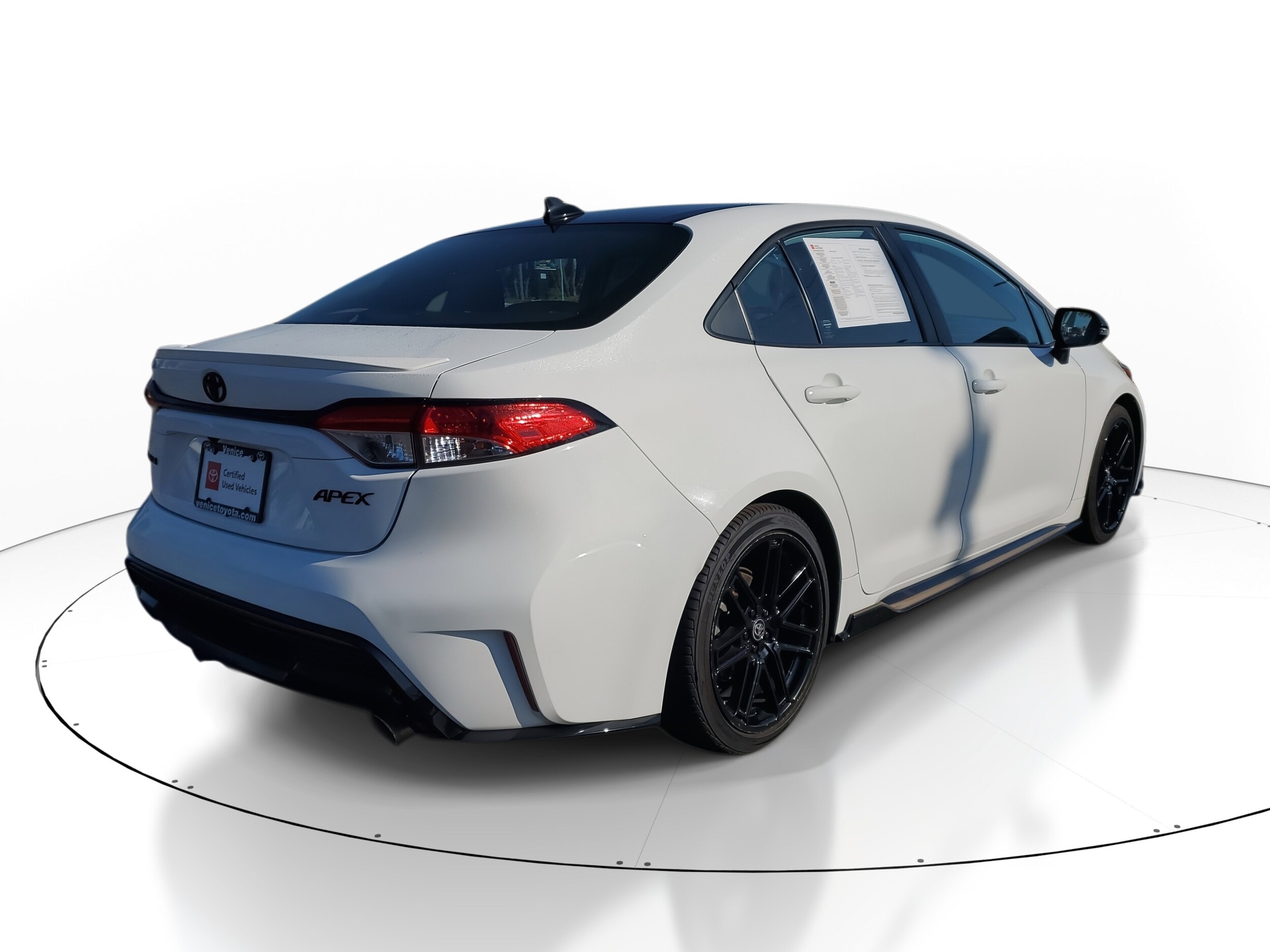 2022 Toyota Corolla SE photo 4