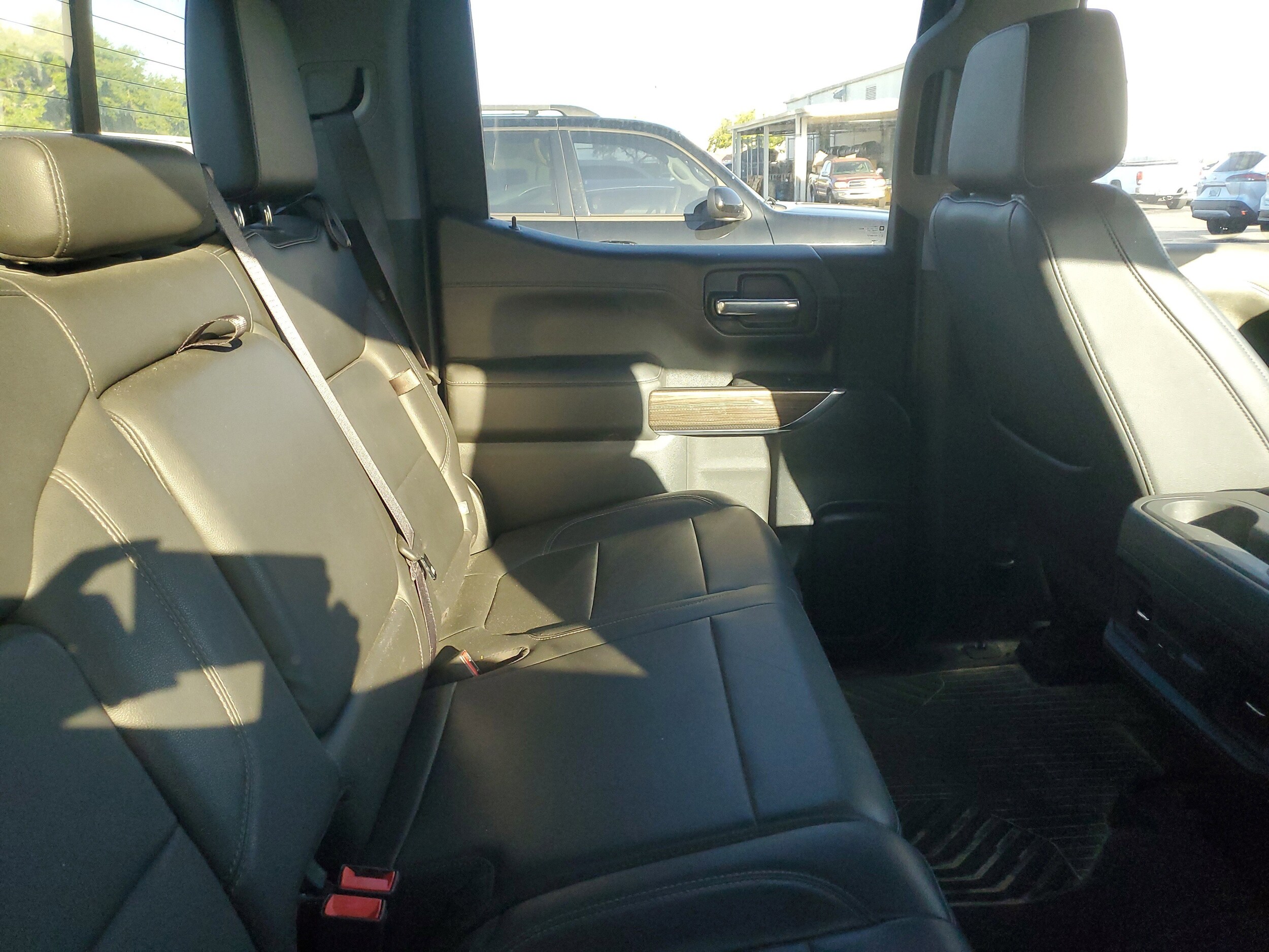 2021 Chevrolet Silverado 1500 LT Trail Boss photo 3