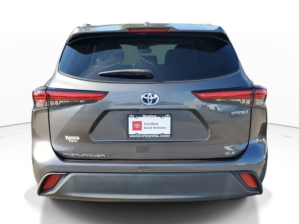 Certified 2022 Toyota Highlander Hybrid XLE SUV