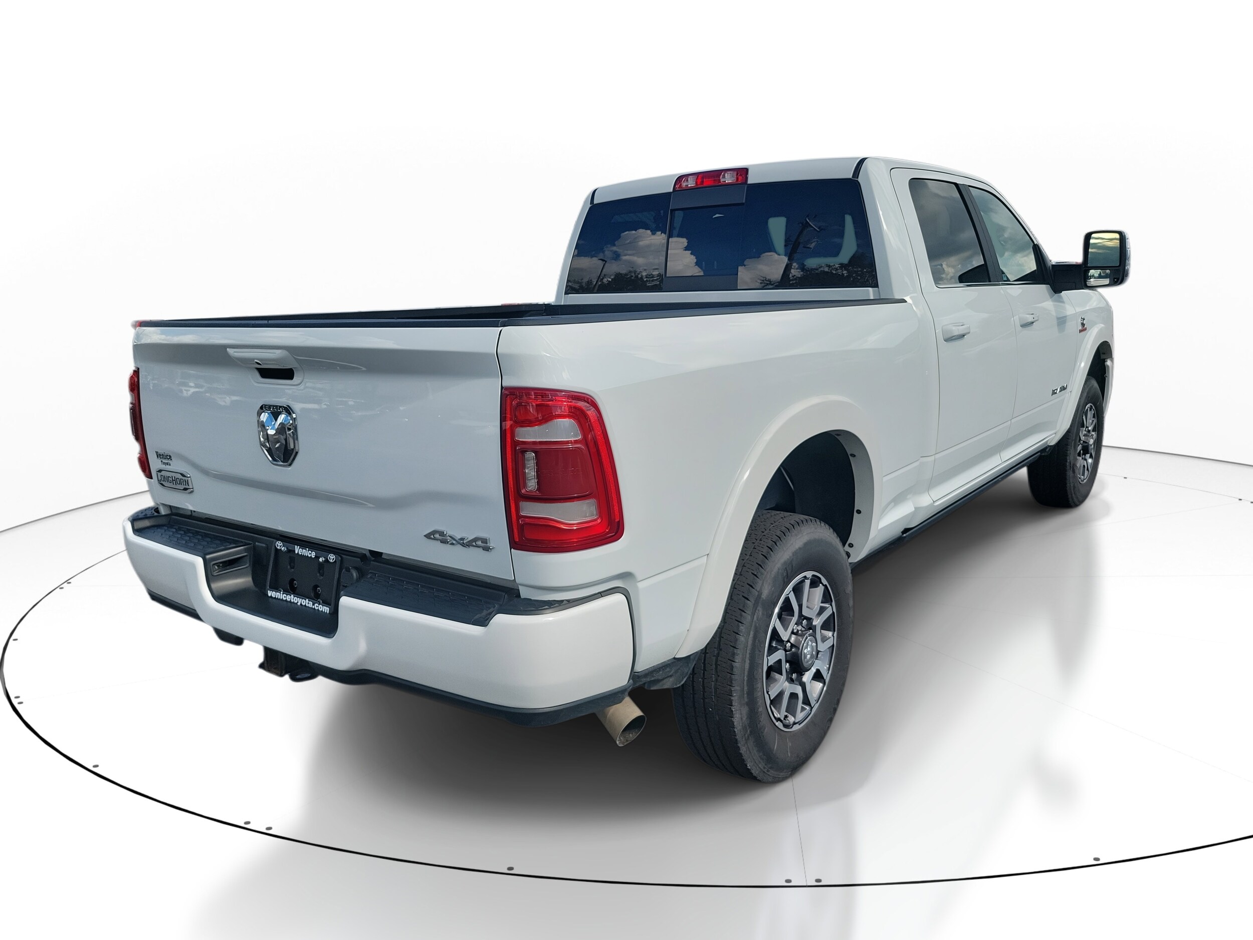 2024 Ram 2500 Longhorn photo 4