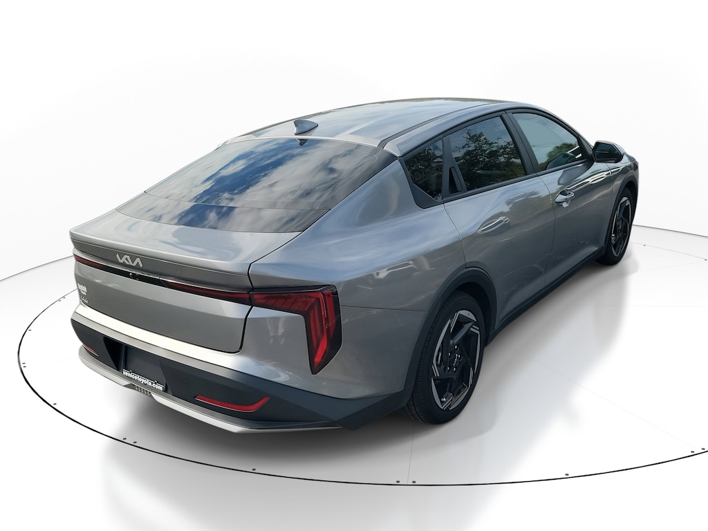 2025 Kia K4 EX photo 3