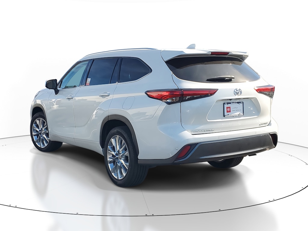 Used 2023 Toyota Highlander Limited SUV