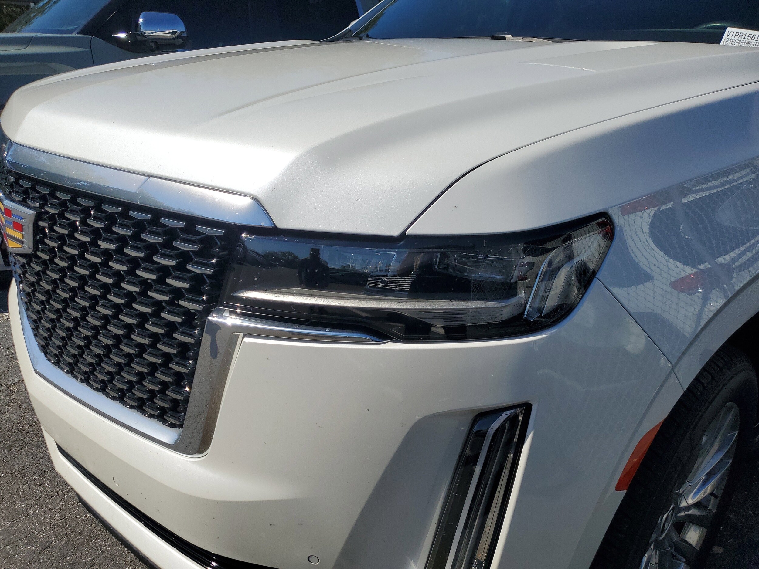 2024 Cadillac Escalade Premium Luxury photo 4