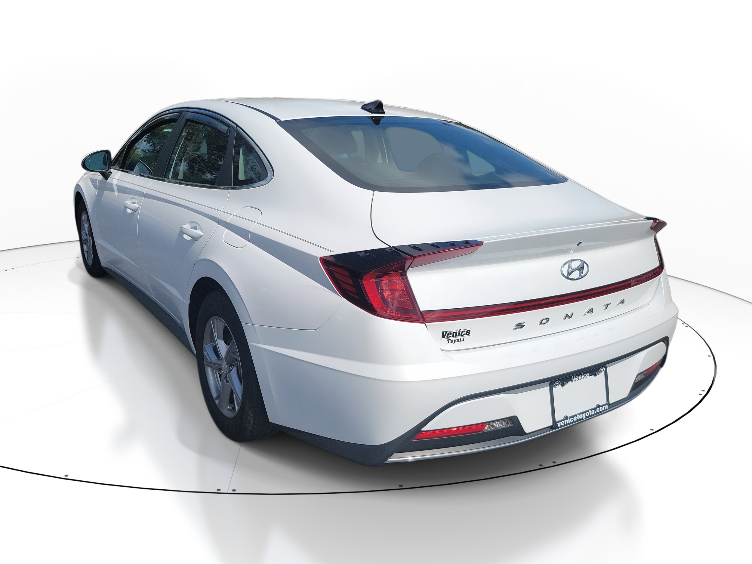 2023 Hyundai Sonata SE photo 2