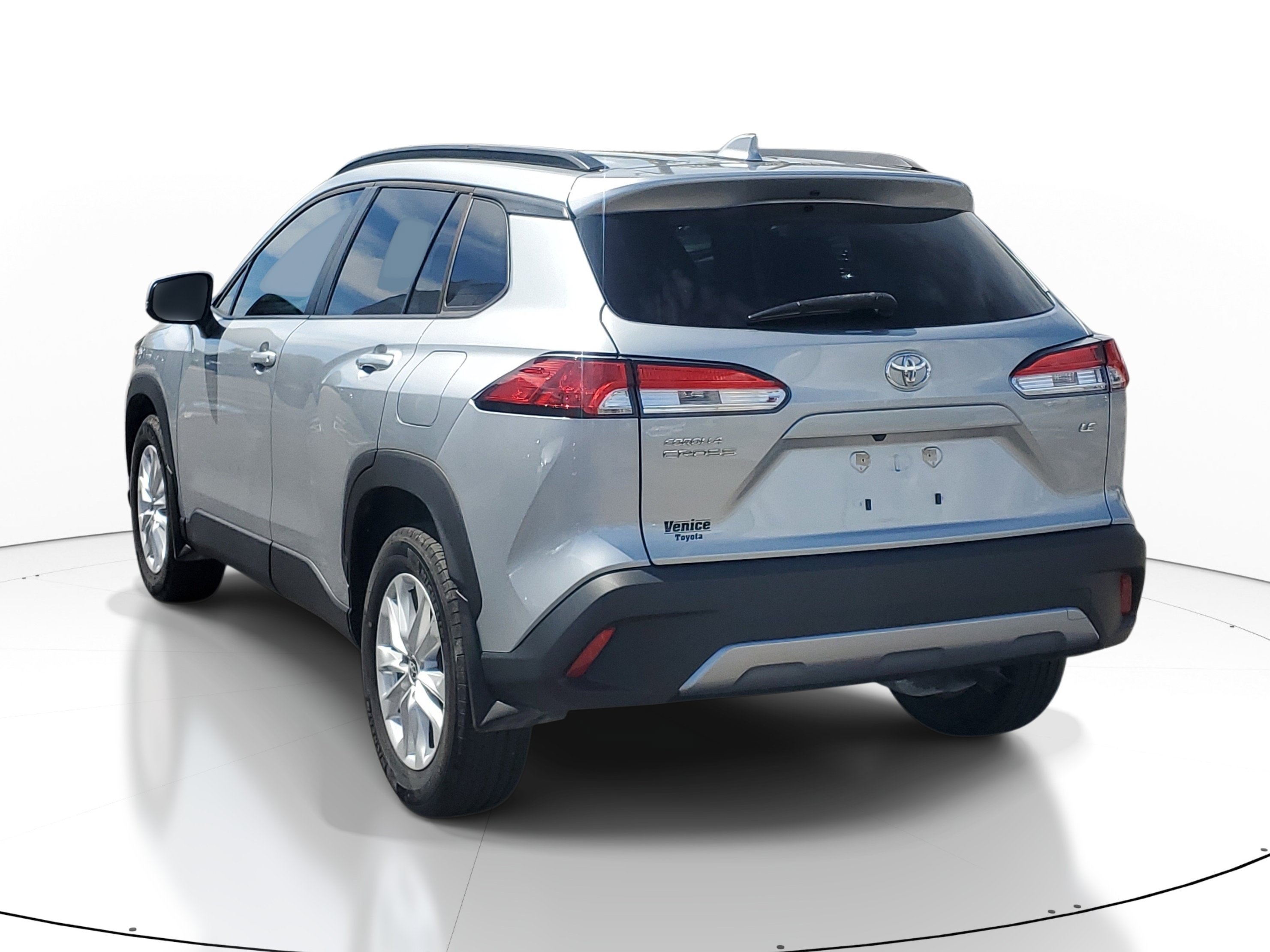 Used 2024 Toyota Corolla Cross LE SUV
