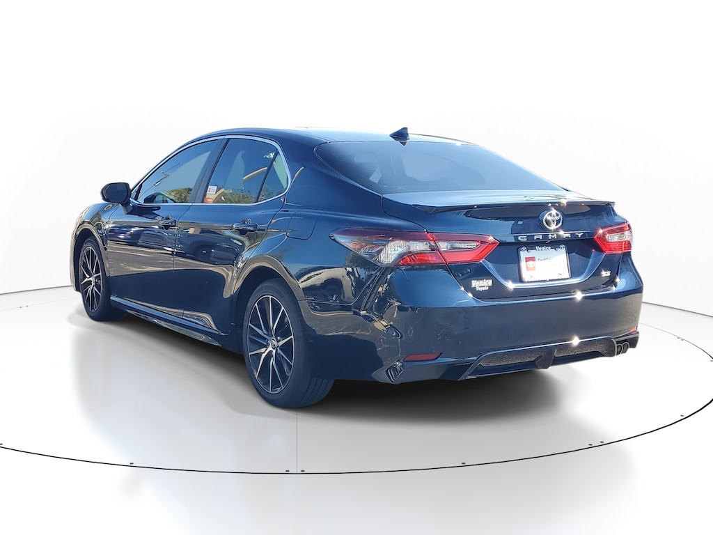 Certified 2021 Toyota Camry SE Sedan