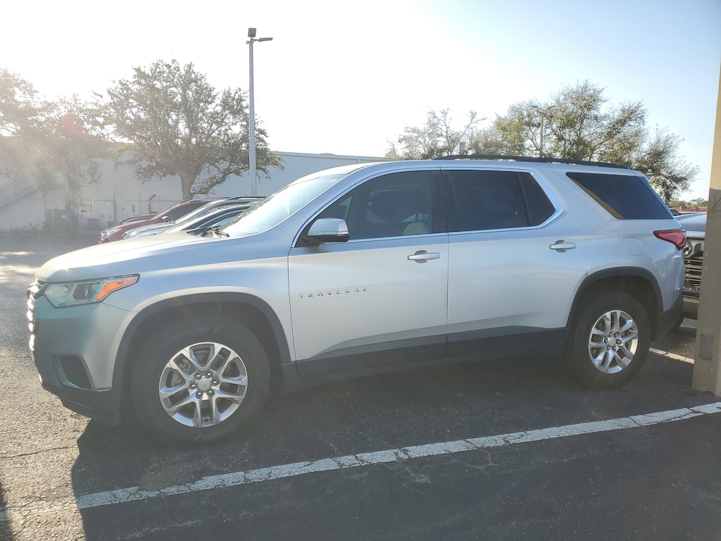 Used 2019 Chevrolet Traverse LT Cloth w/1LT SUV