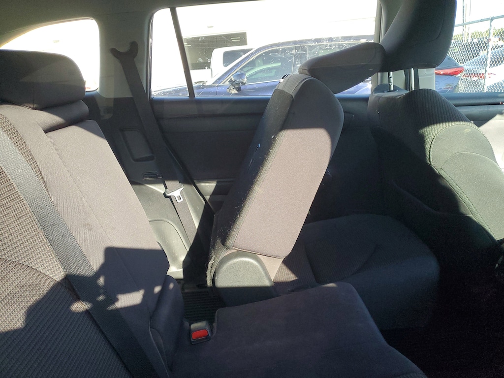 2020 Toyota Highlander LE photo 3