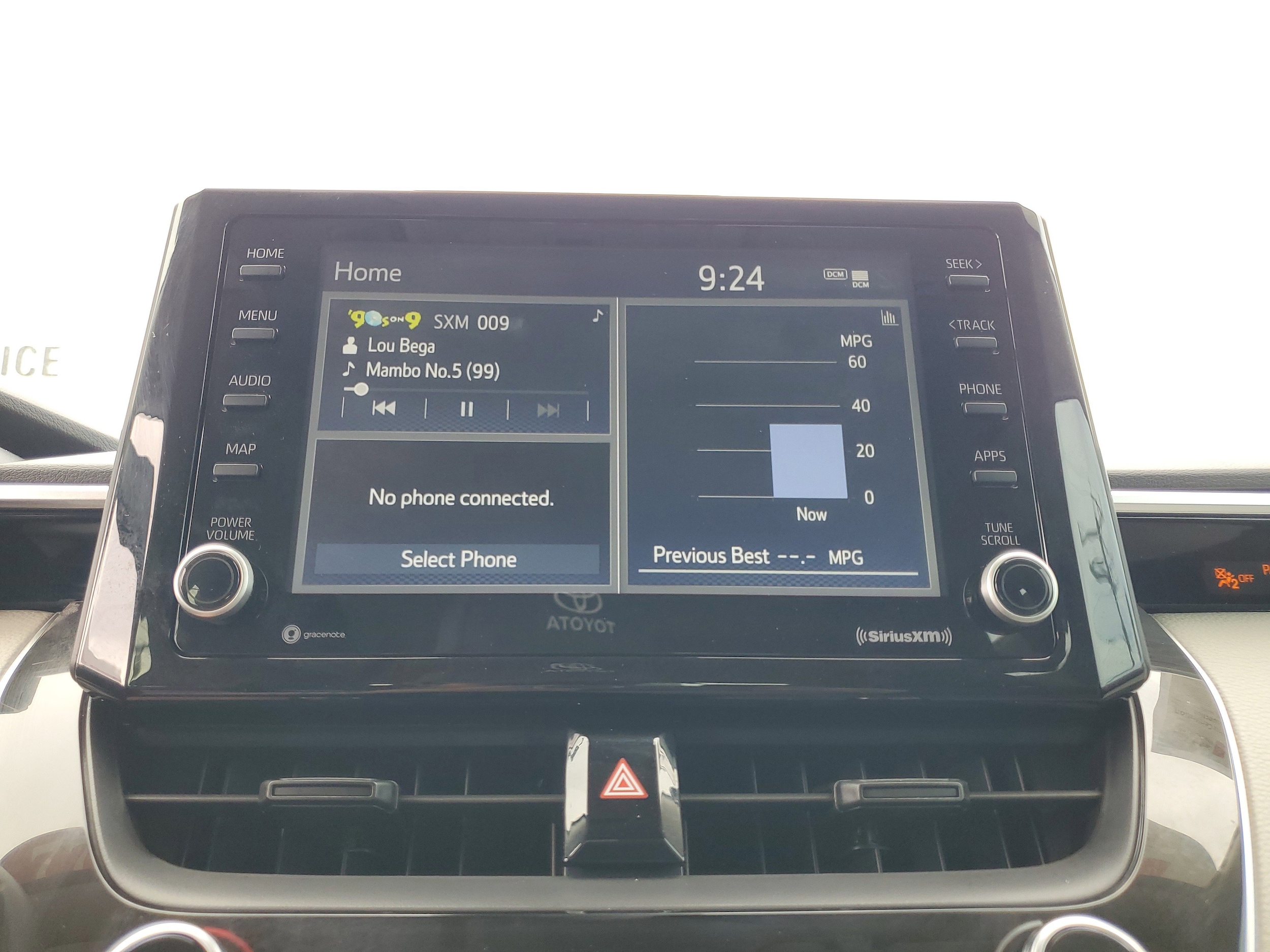 2022 Toyota Corolla LE - Photo 23