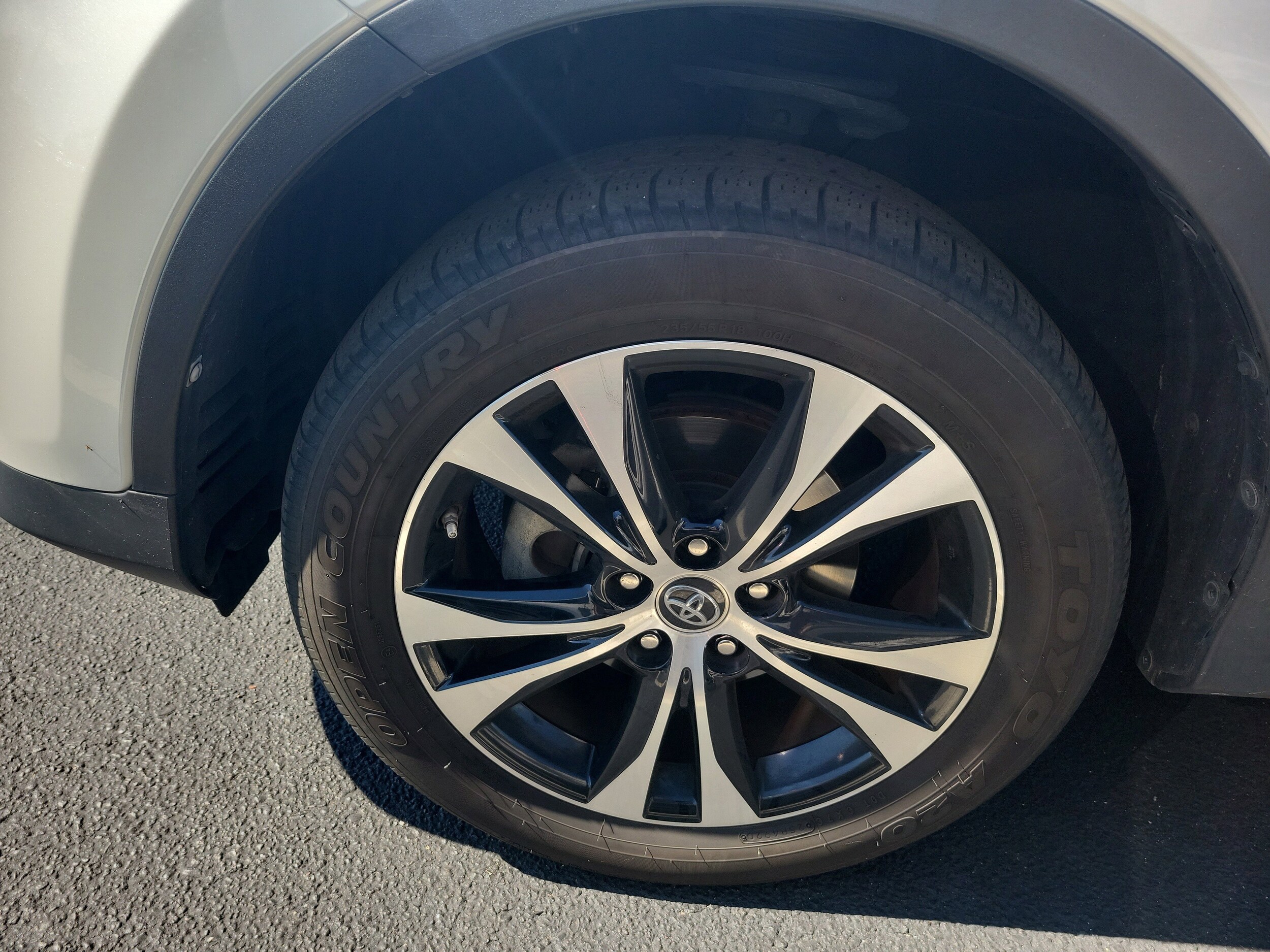2015 Toyota RAV4 Limited photo 4