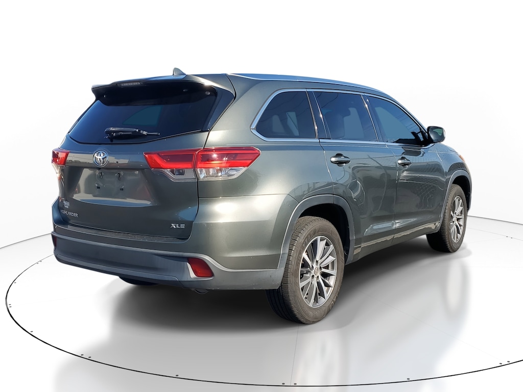 Used 2018 Toyota Highlander XLE V6 SUV