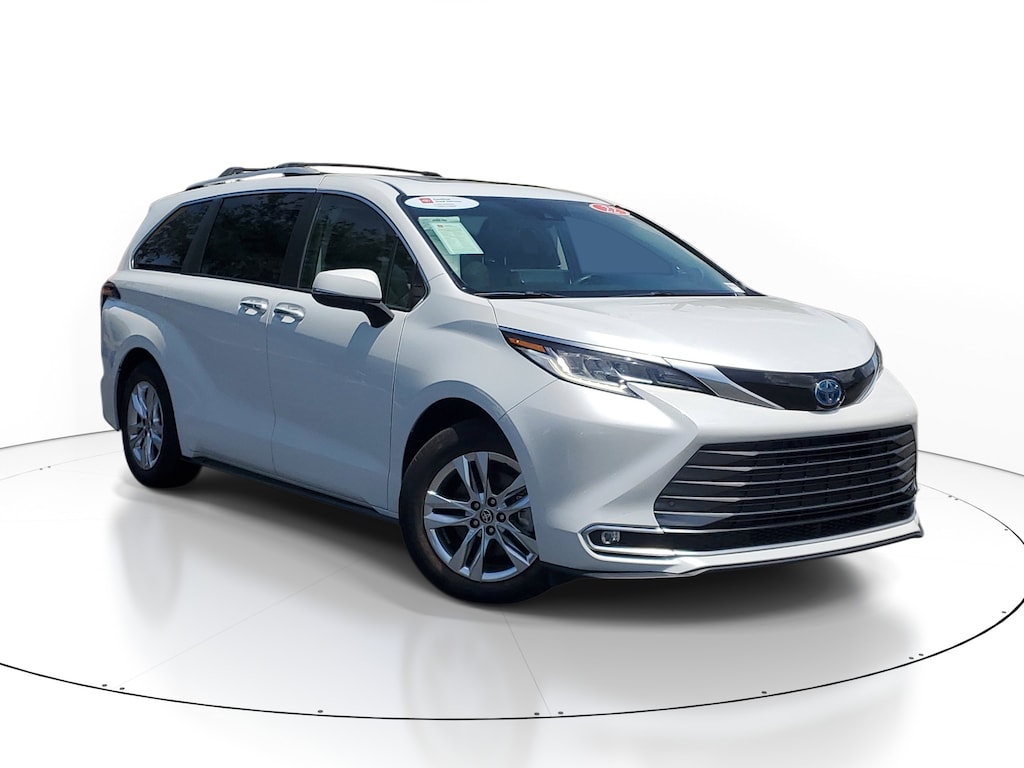Certified 2022 Toyota Sienna Limited 7 Passenger Van Passenger Van