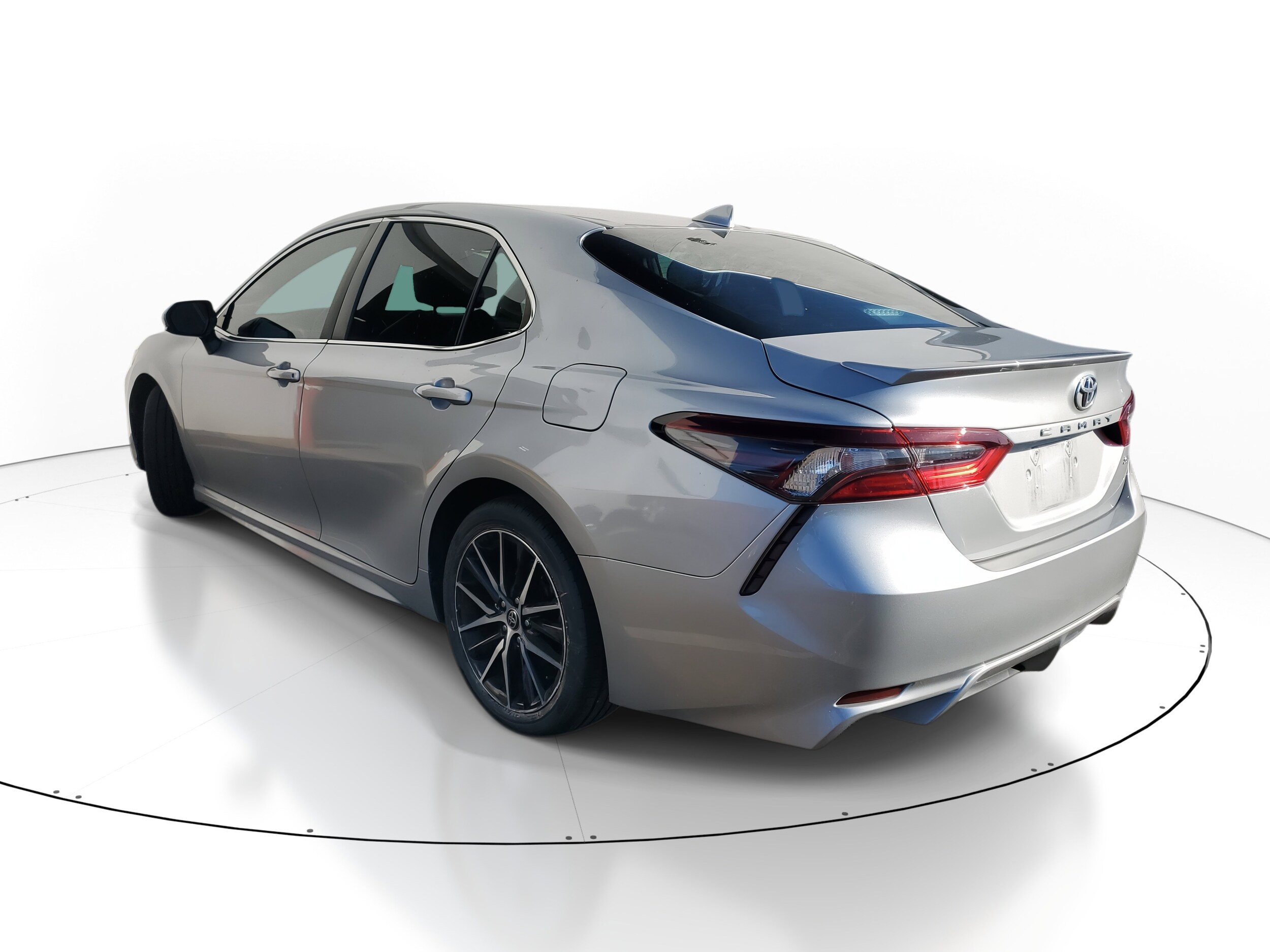 2021 Toyota Camry SE photo 3