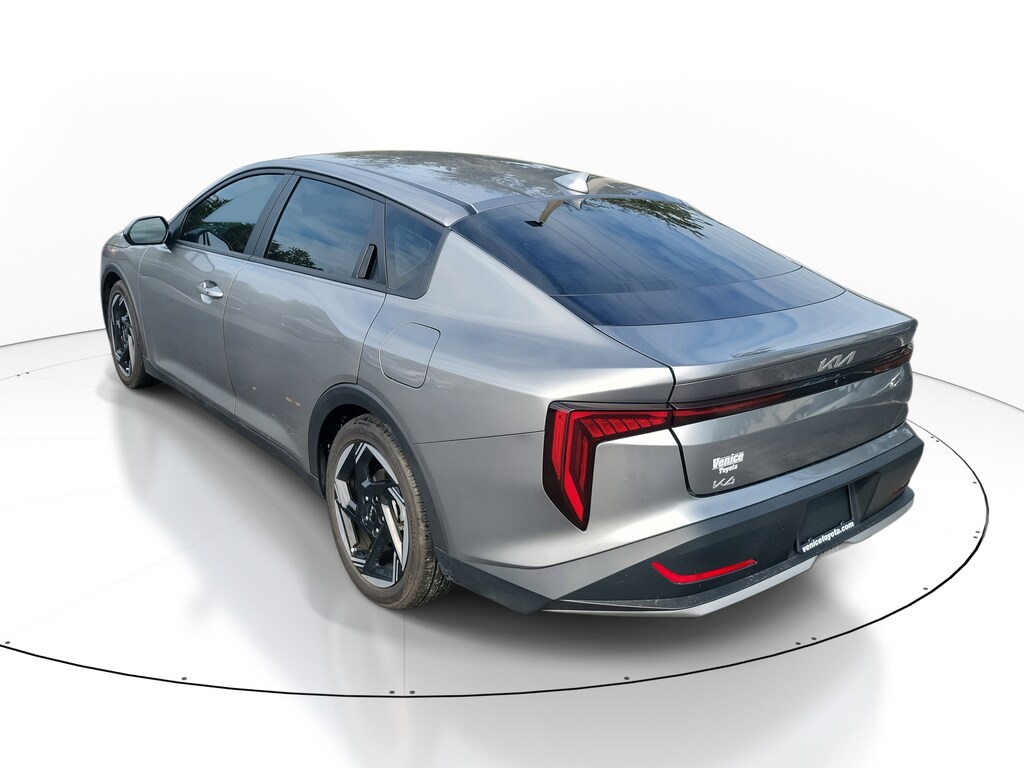 2025 Kia K4 EX photo 2