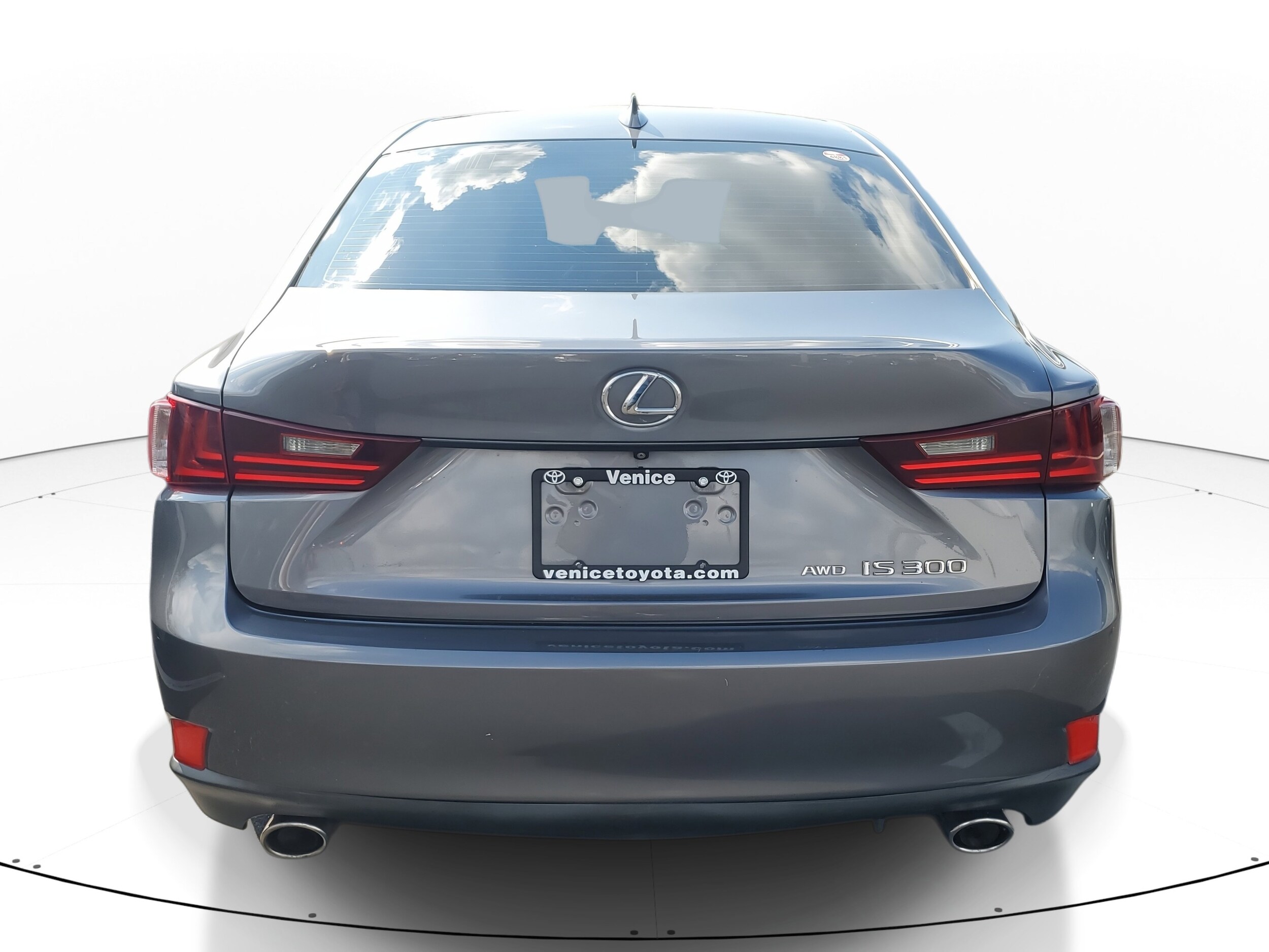 2016 Lexus IS 300 photo 4