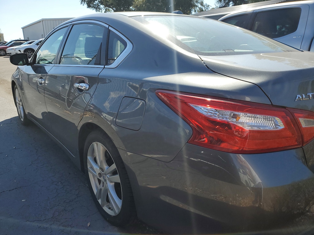 Used 2017 Nissan Altima 3.5 SL Sedan