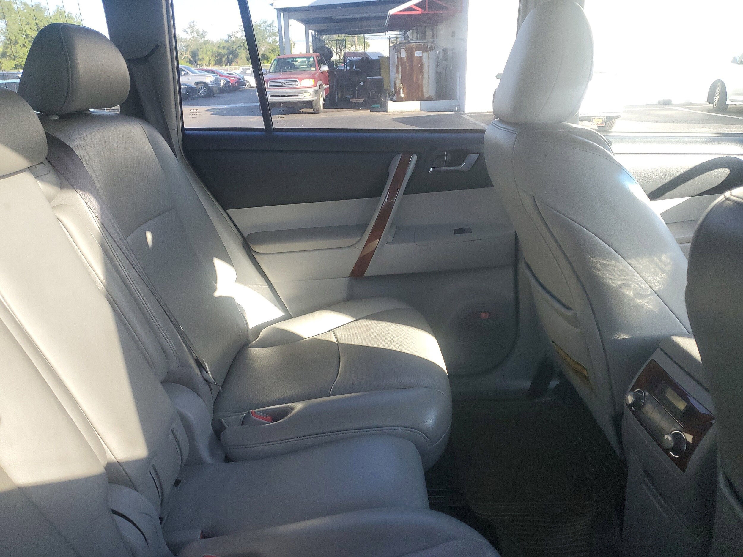2020 Buick Envision Preferred photo 3