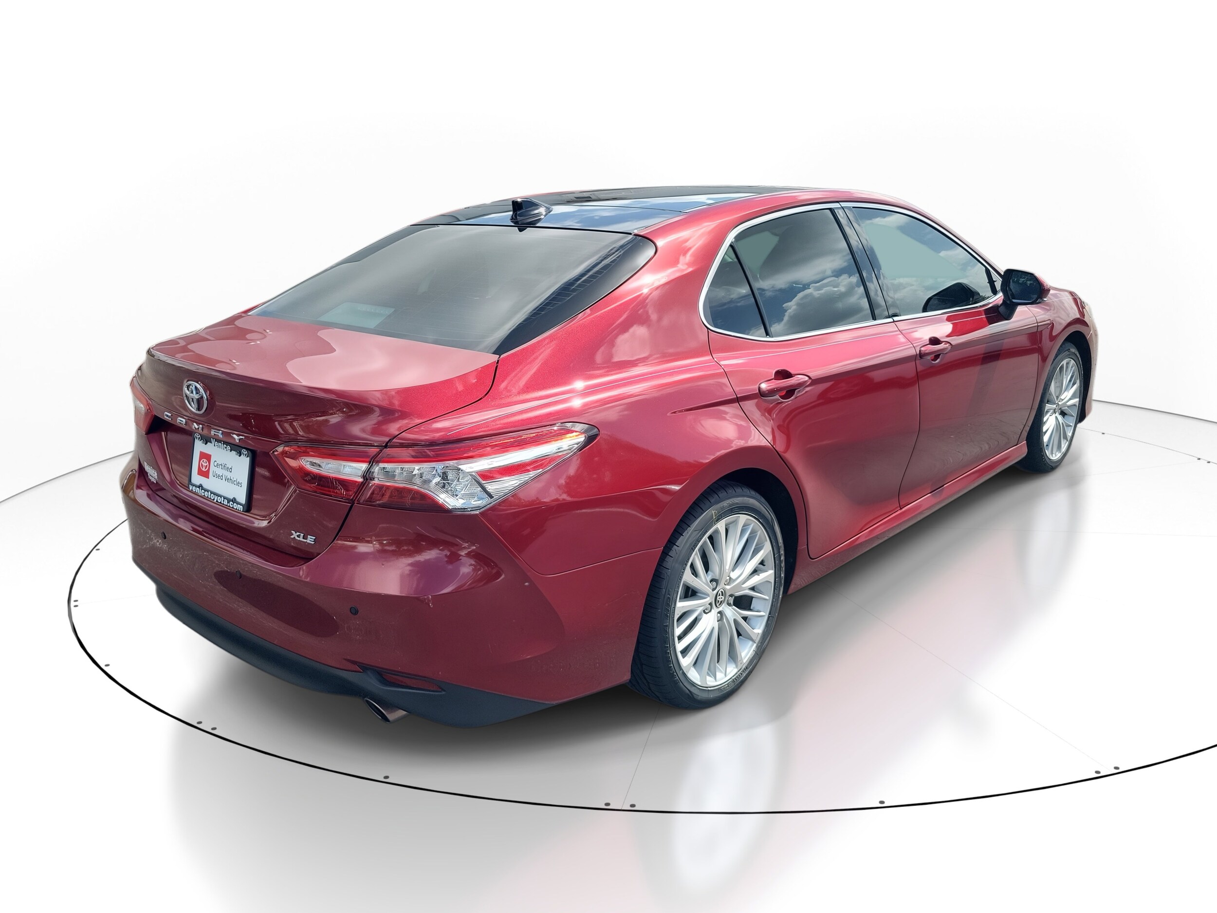 2020 Toyota Camry XLE photo 4