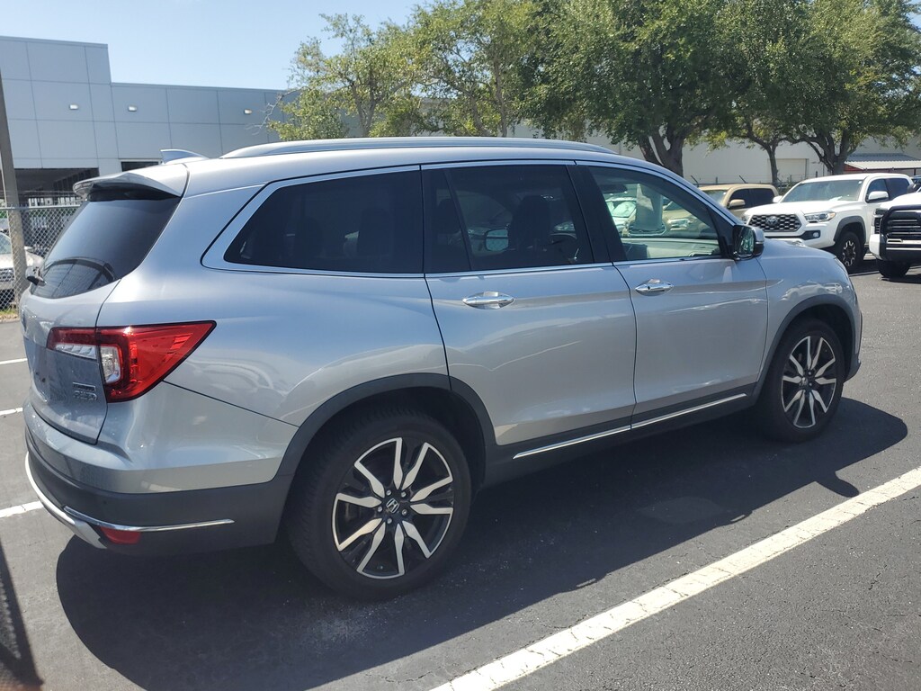 Used 2019 Honda Pilot Touring 7-Passenger AWD SUV