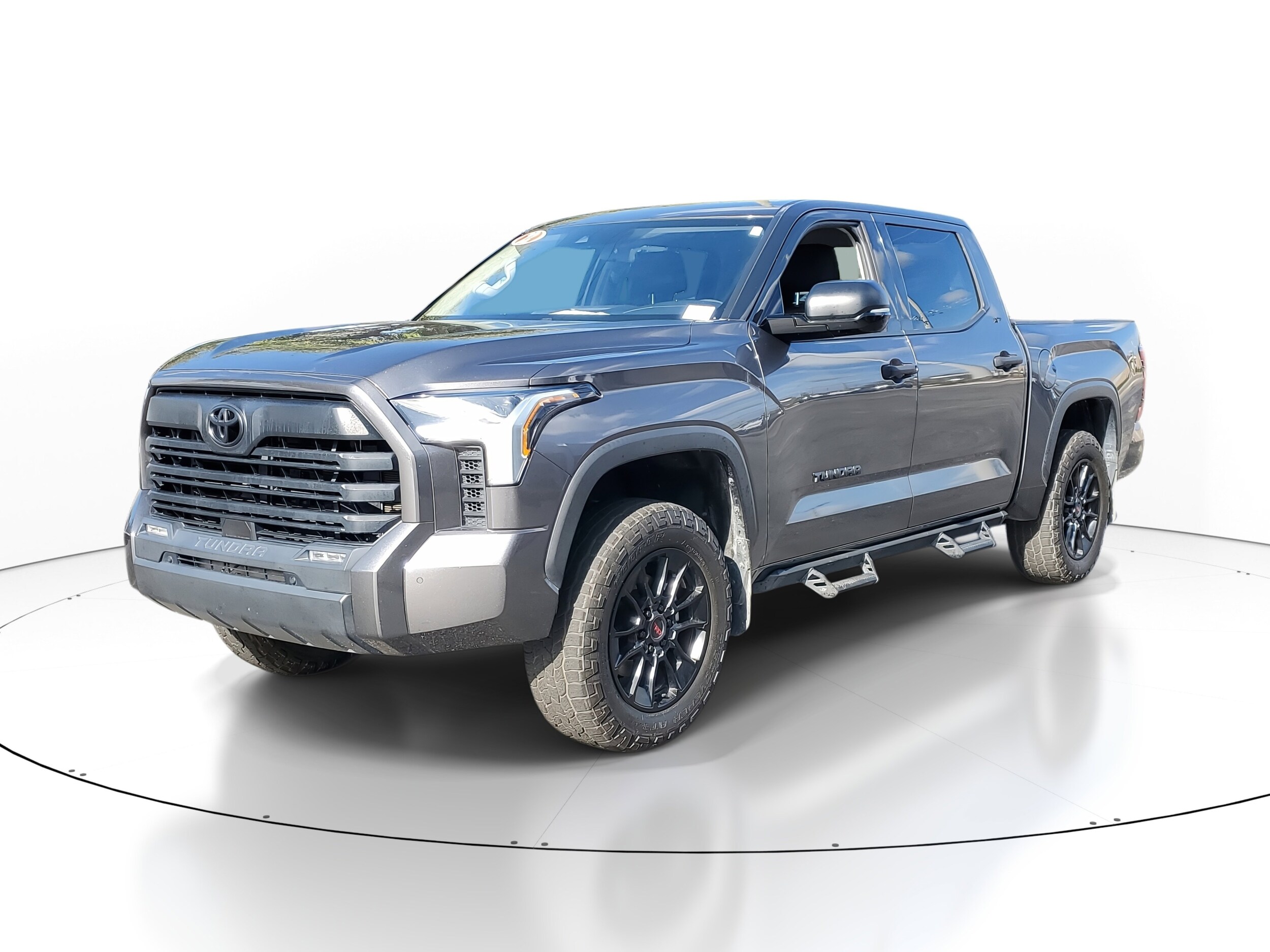 2022 Toyota Tundra SR5 CrewMax photo 2