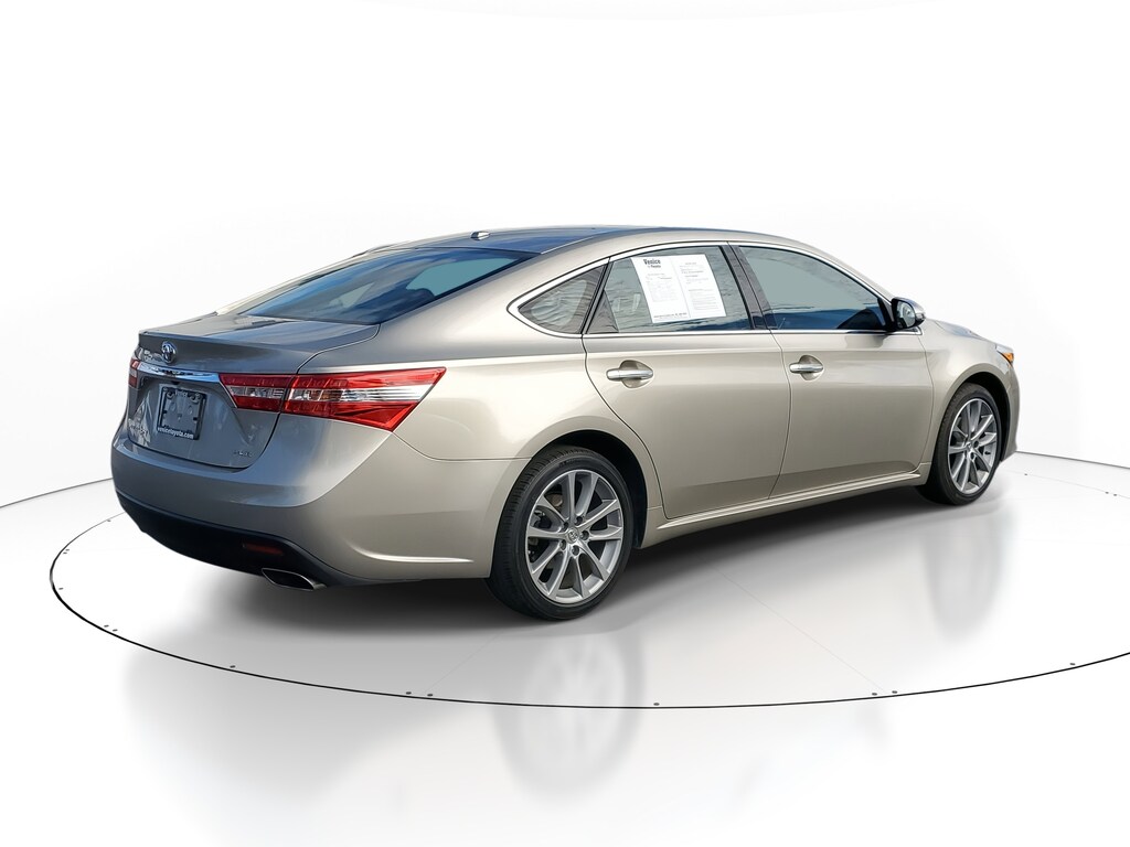 2015 Toyota Avalon XLE Touring photo 4