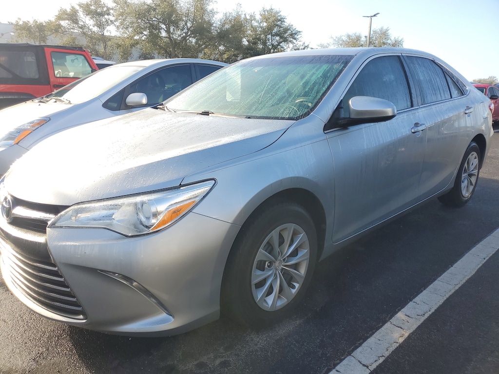 Used 2016 Toyota Camry LE Sedan