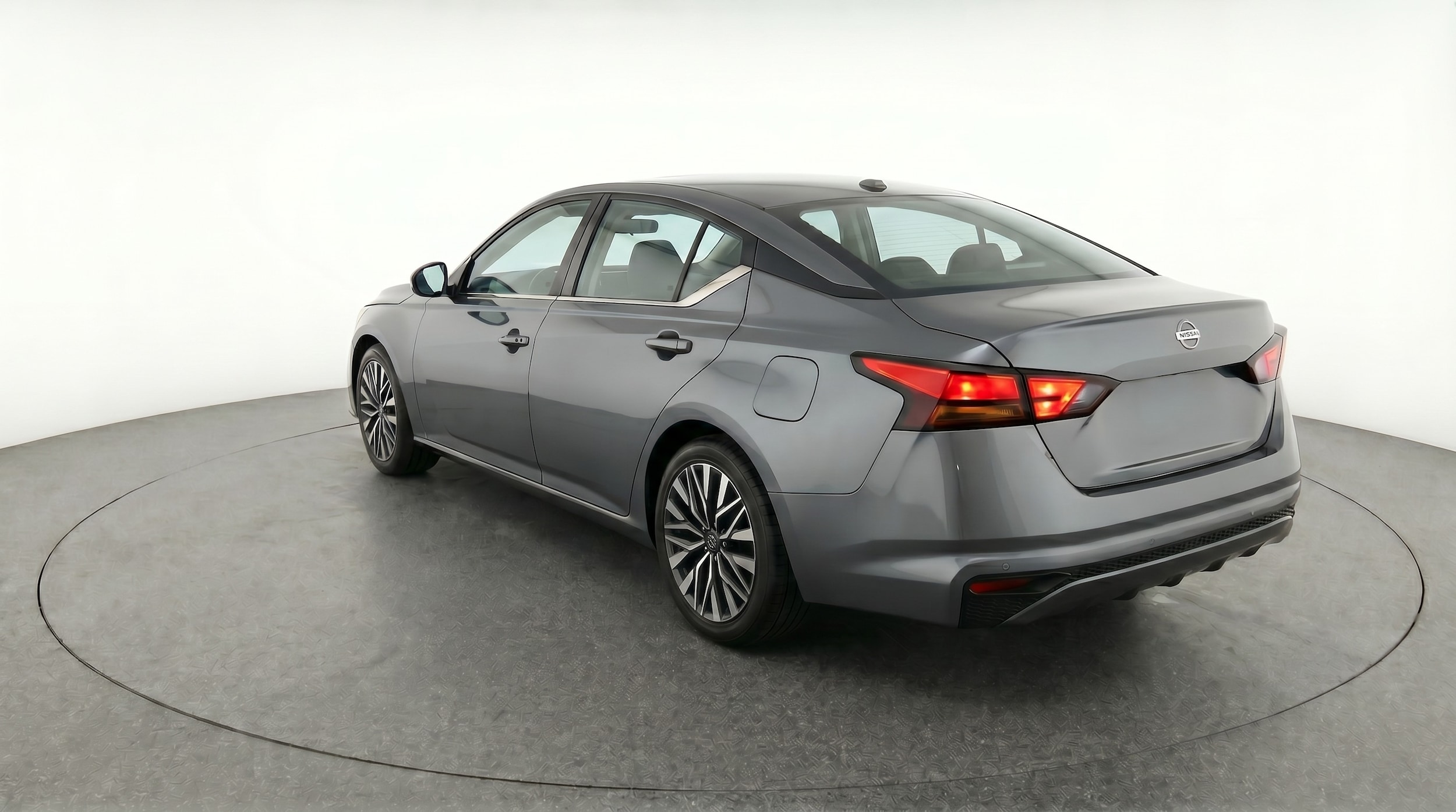 Thumbnail: 2025 Nissan Altima - 5
