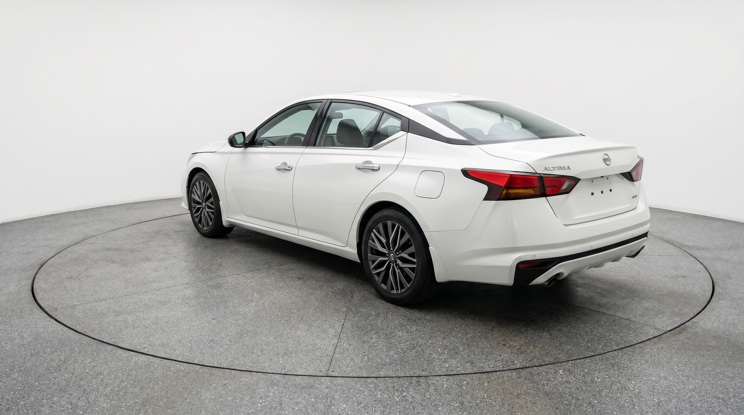 Thumbnail: 2025 Nissan Altima - 5
