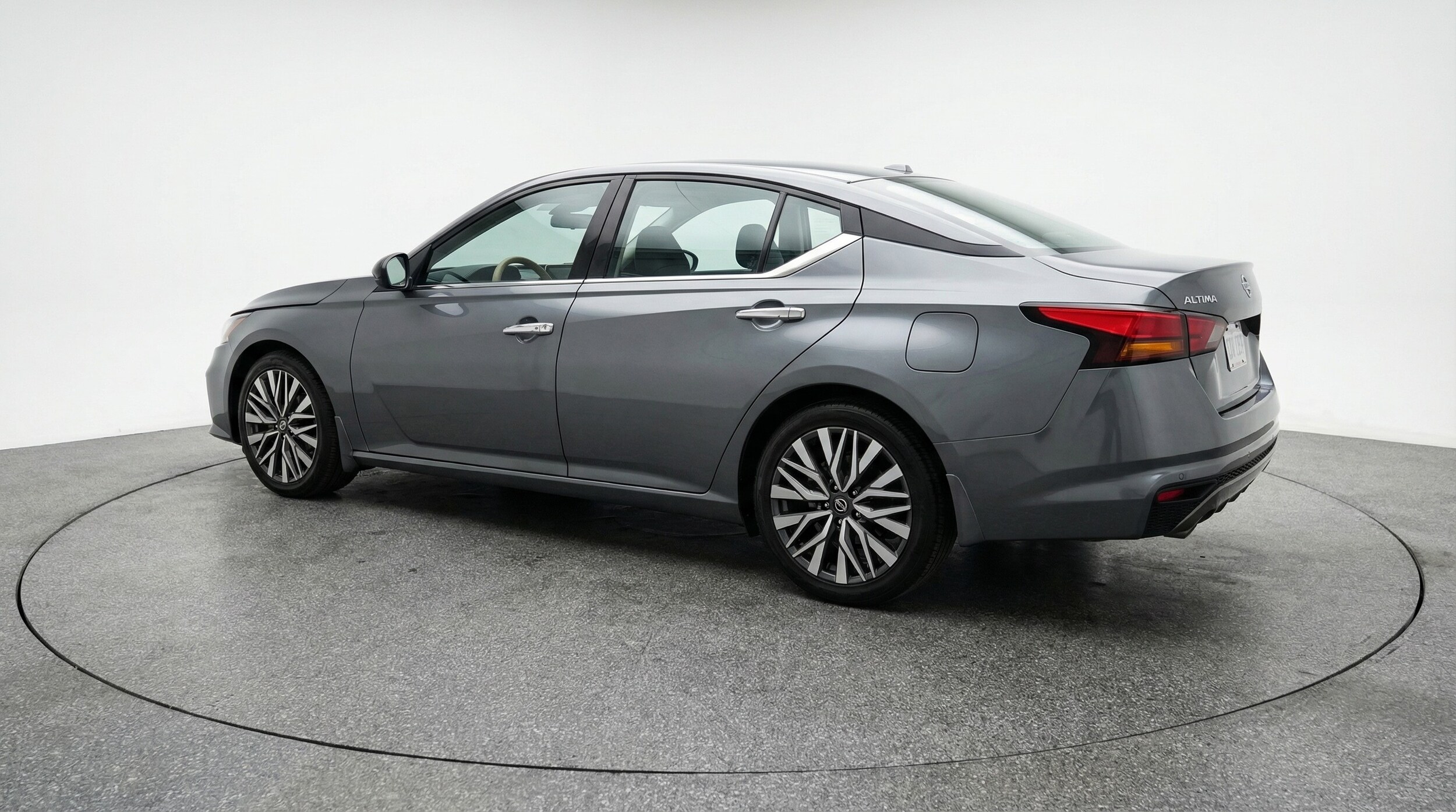 Thumbnail: 2025 Nissan Altima - 5