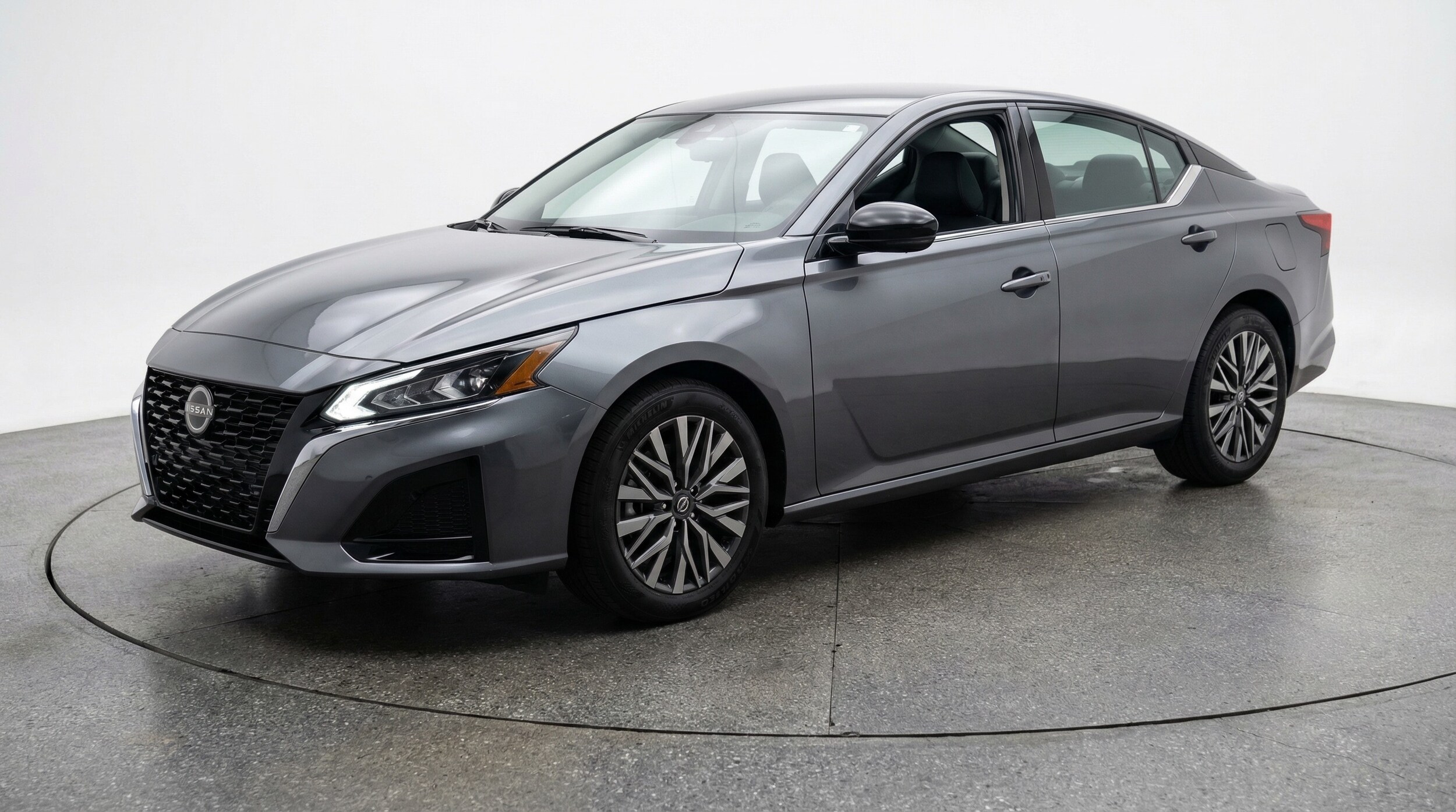 Thumbnail: 2025 Nissan Altima - 3