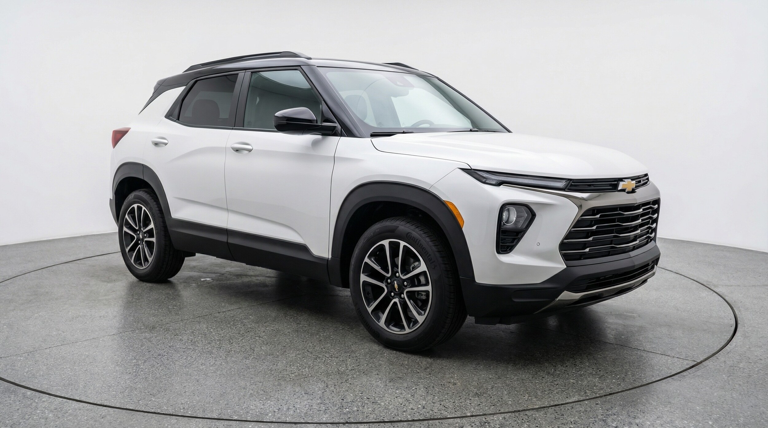 Thumbnail: 2025 Chevrolet TrailBlazer - 1