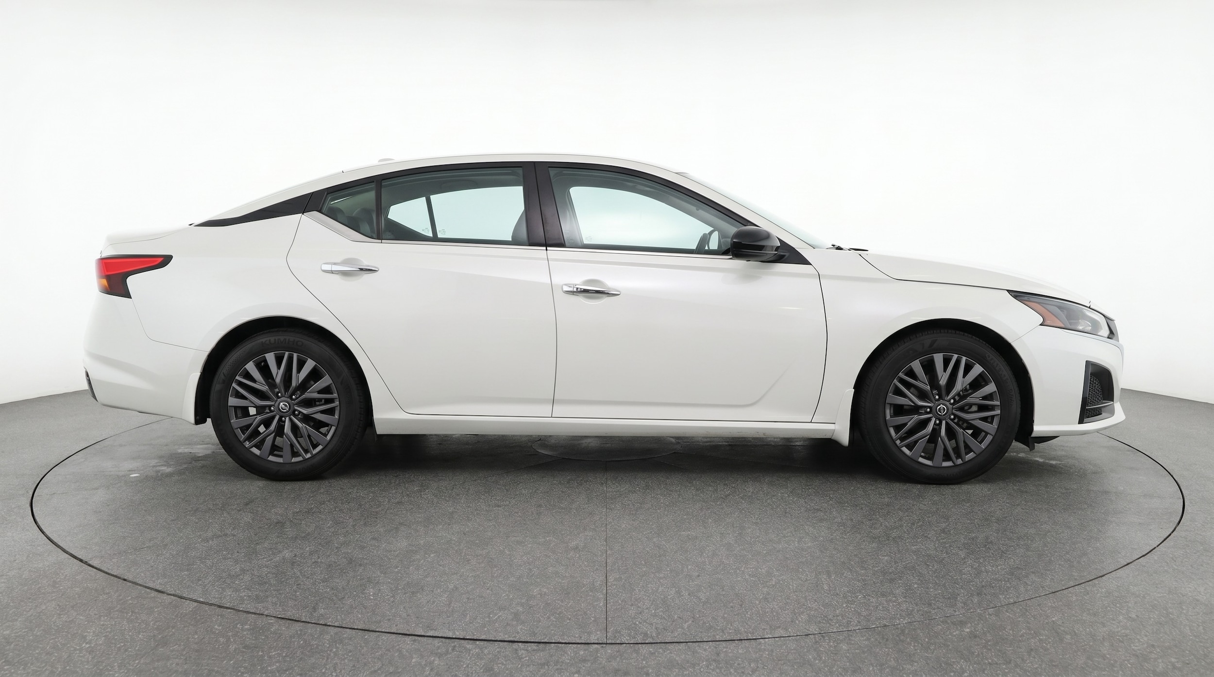 Thumbnail: 2025 Nissan Altima - 8