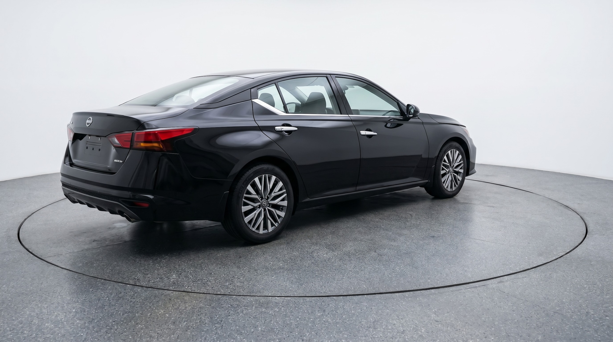 Thumbnail: 2025 Nissan Altima - 7
