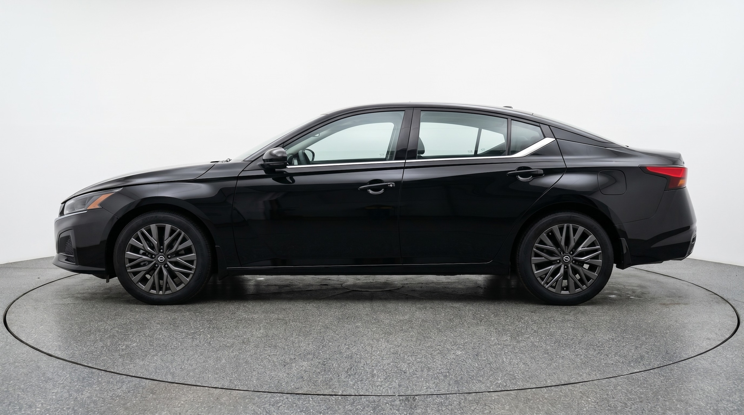 Thumbnail: 2025 Nissan Altima - 4