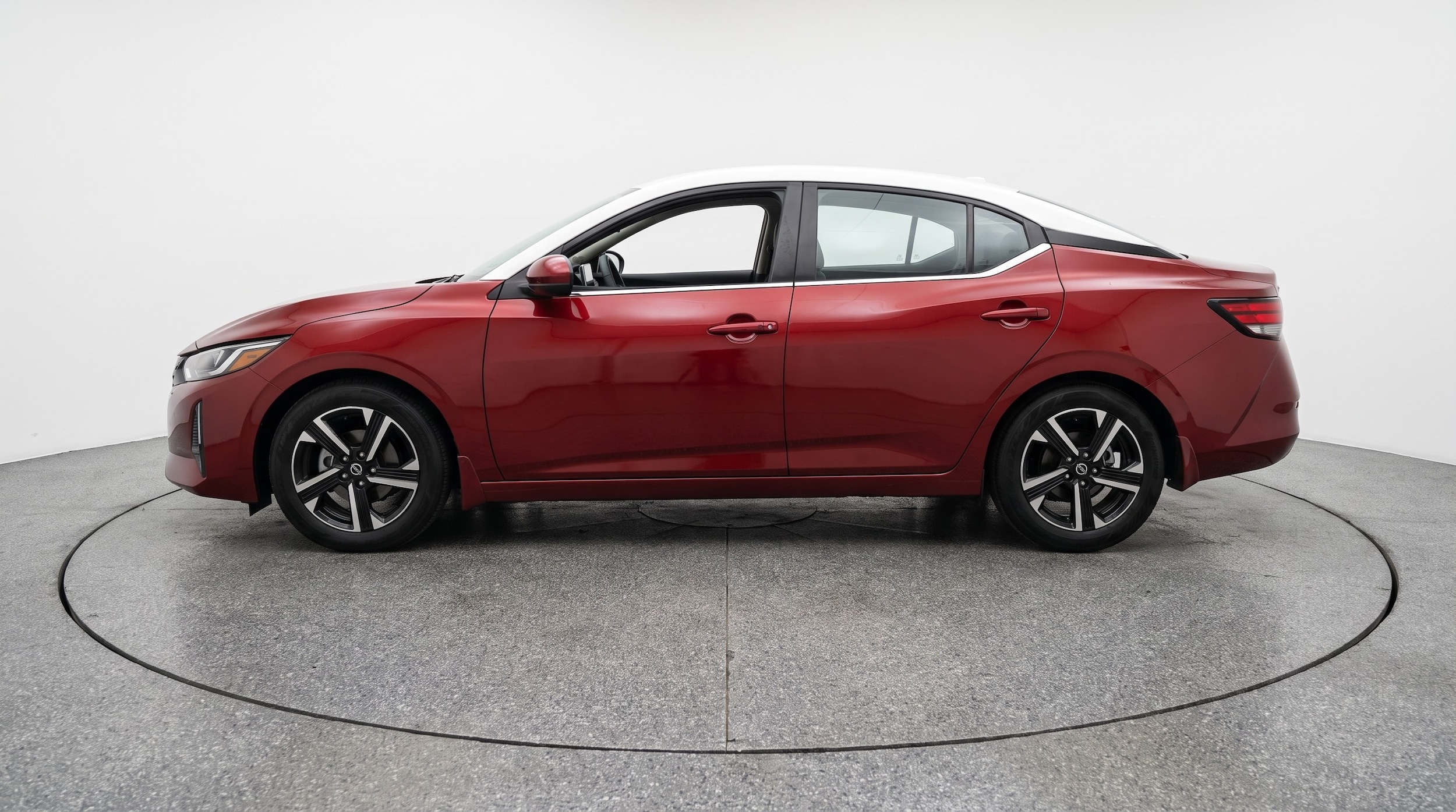 Thumbnail: 2025 Nissan Sentra - 4