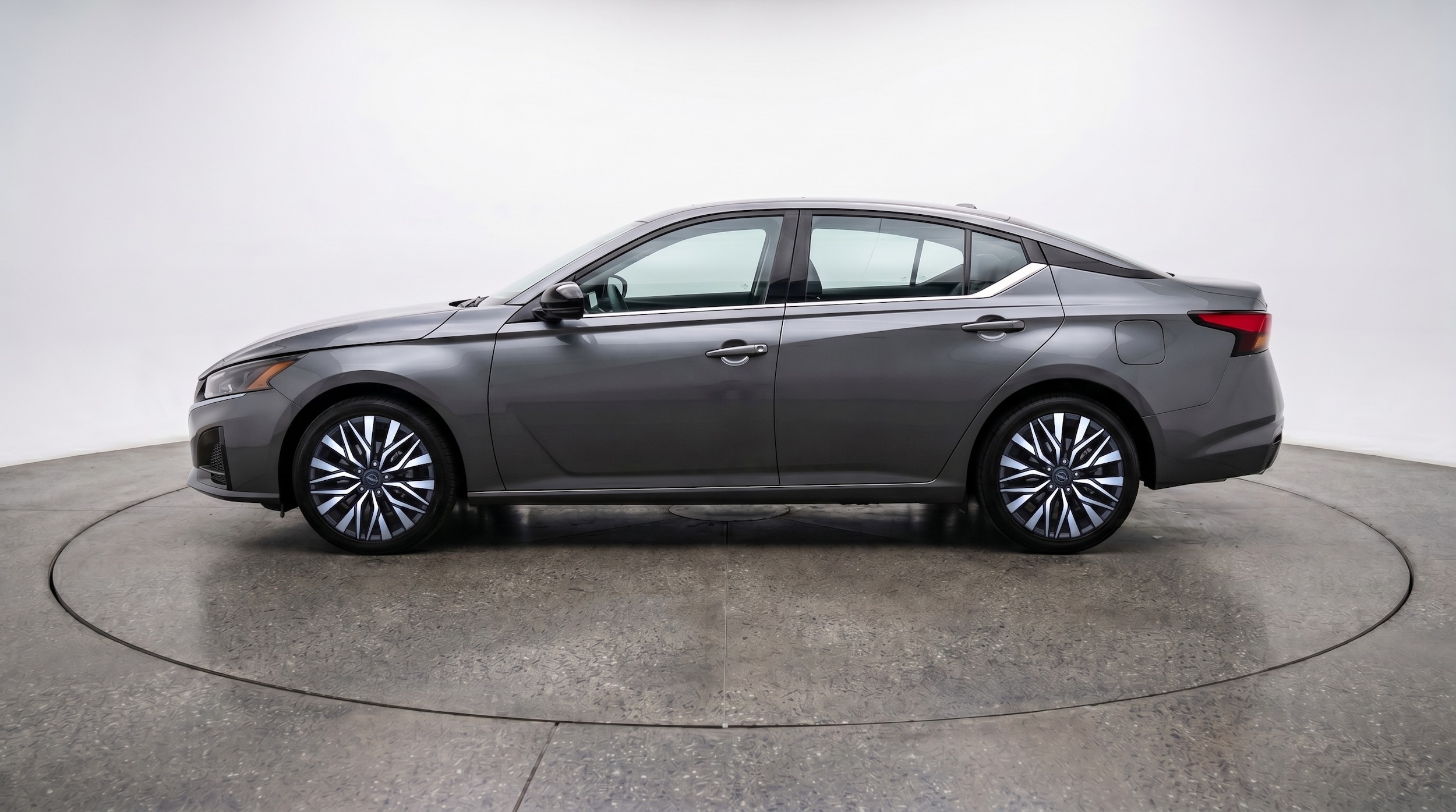 Thumbnail: 2025 Nissan Altima - 4